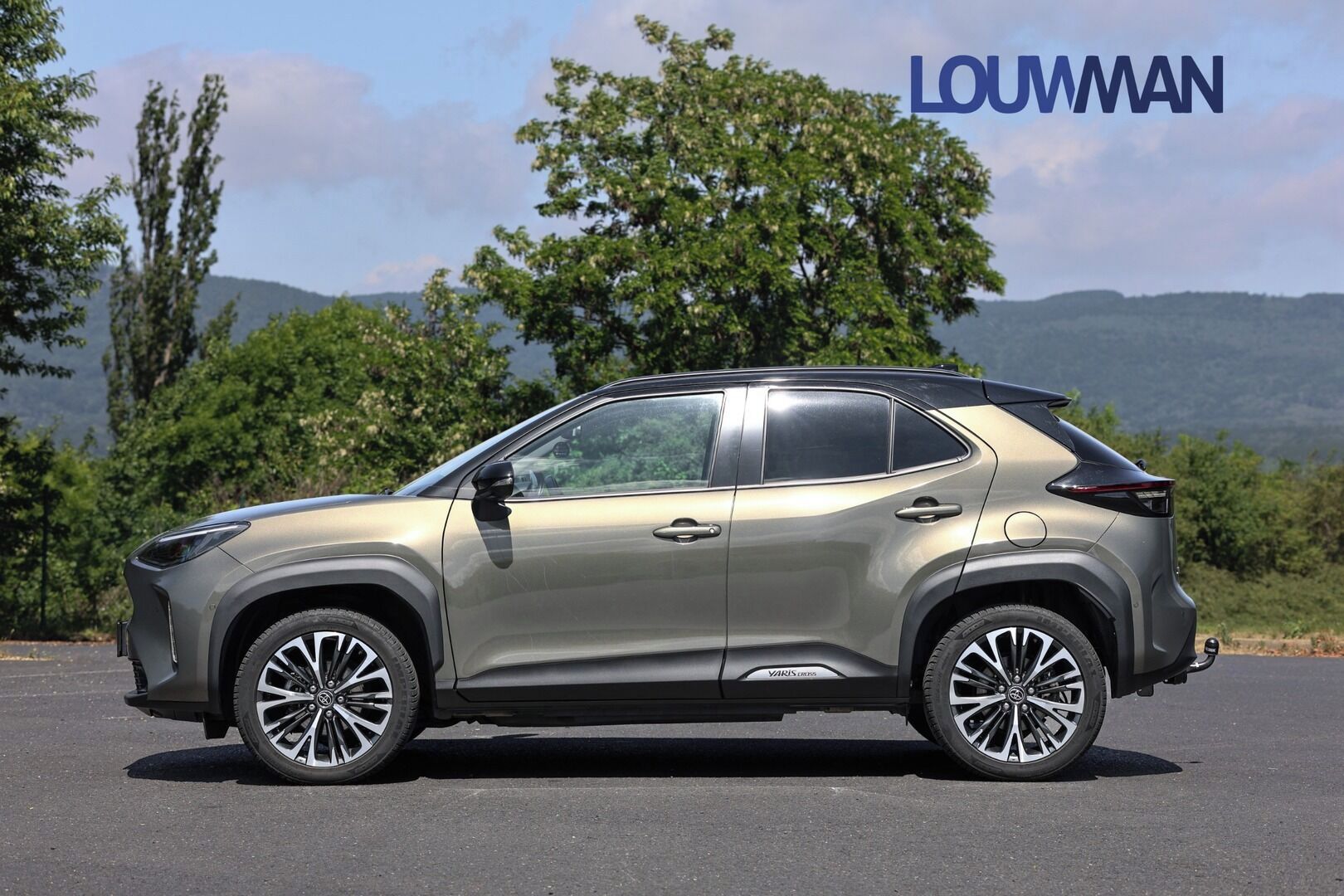 Toyota Yaris Cross, AT EXECUTIVE SMART AWD-i - fotka 3