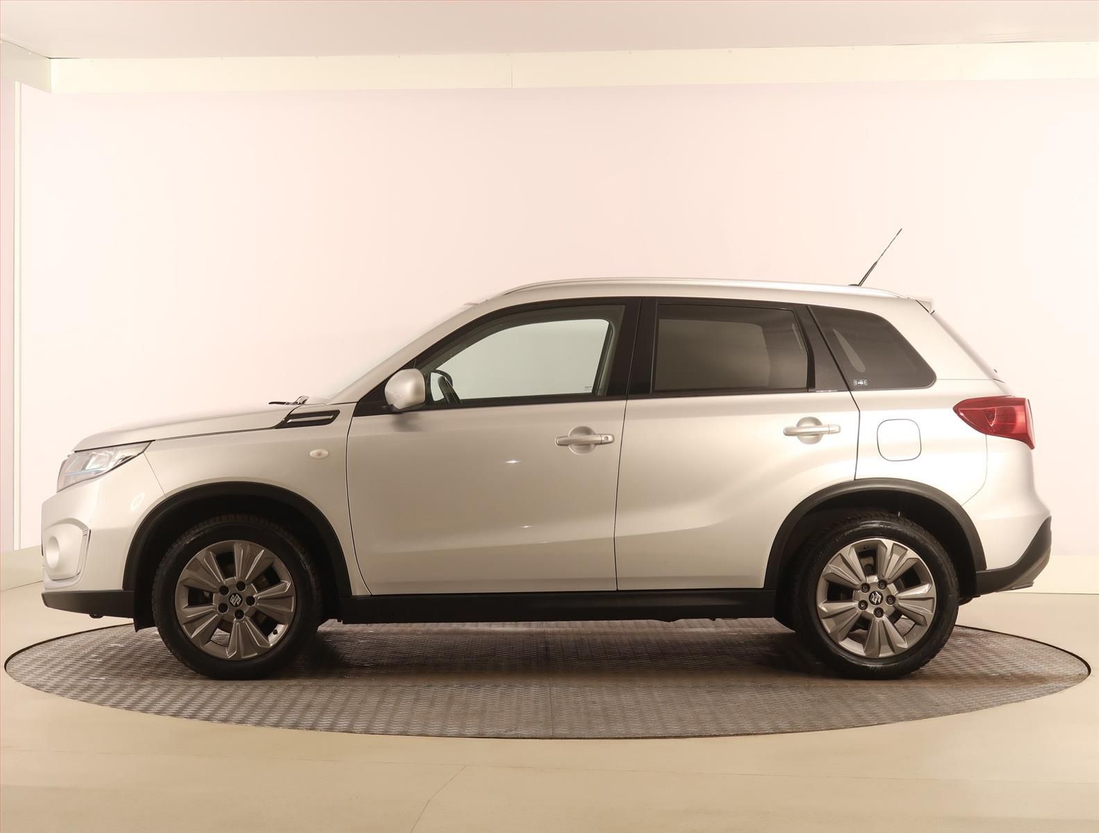 Suzuki Vitara, 1.4 BoosterJet, GL +, 4X4 - fotka 3