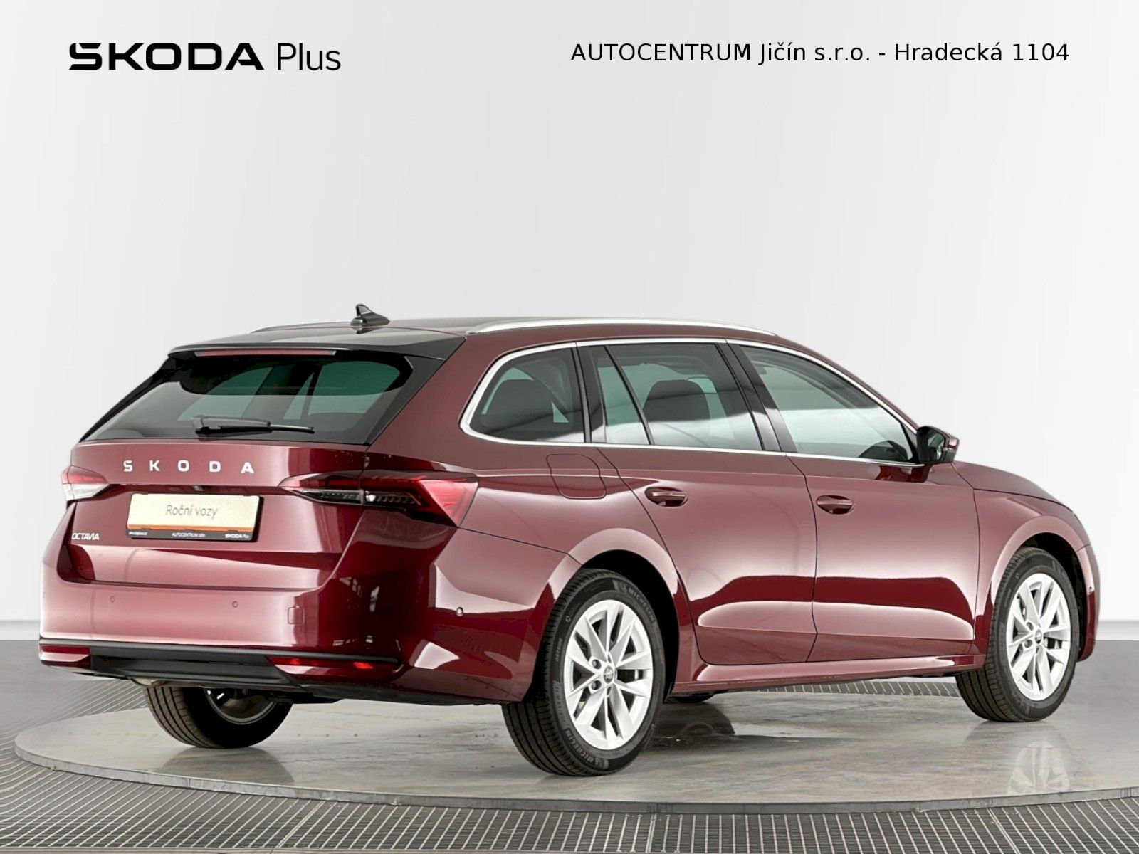 Škoda Octavia, DSG 1.5TSI 110kW Top Selection - fotka 2