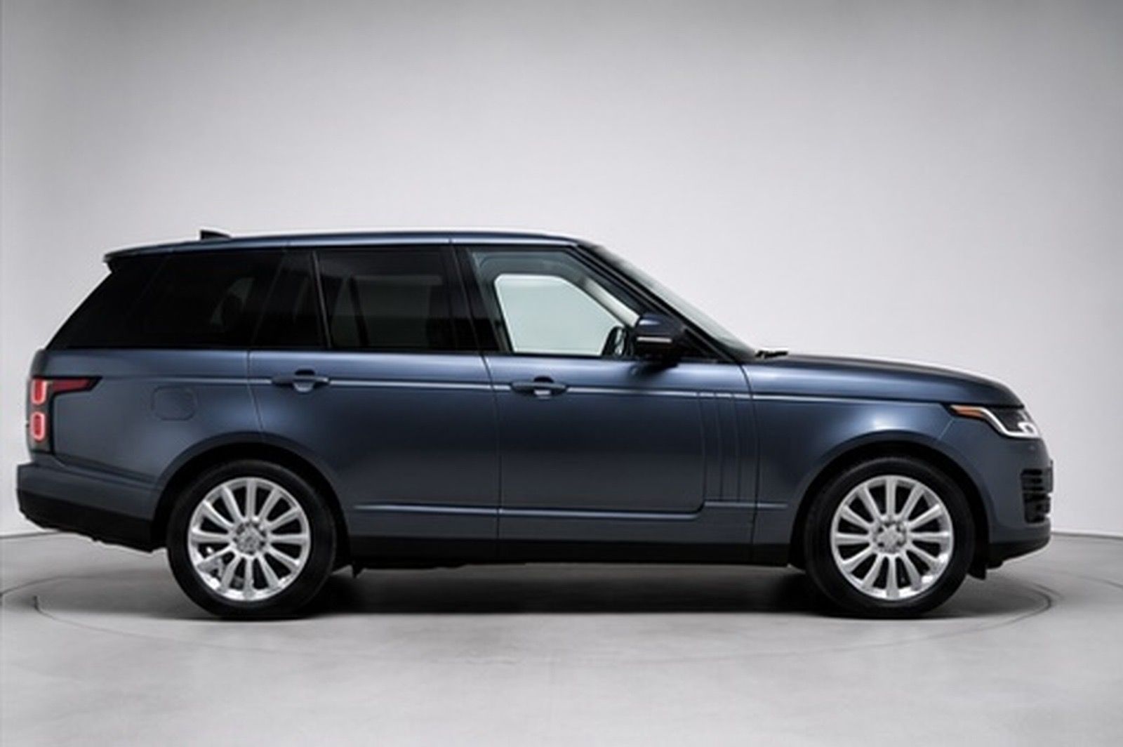 Land Rover Range Rover, P400e HSE AWD, Panoráma, DPH - fotka 2