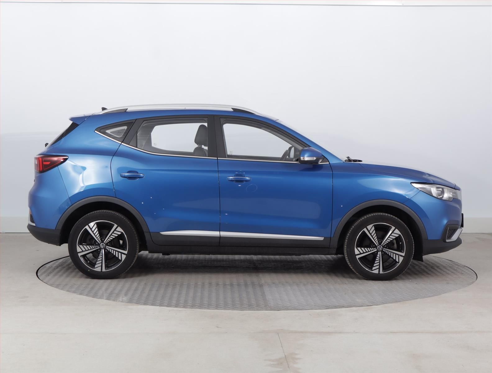 MG ZS, EV 42.5 kWh, SoH 54%, Luxury - fotka 6