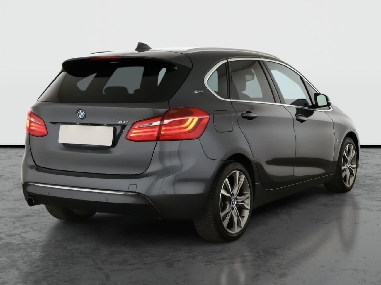 BMW Řada 2, 225xe Active Tourer, 4X4 - fotka 5