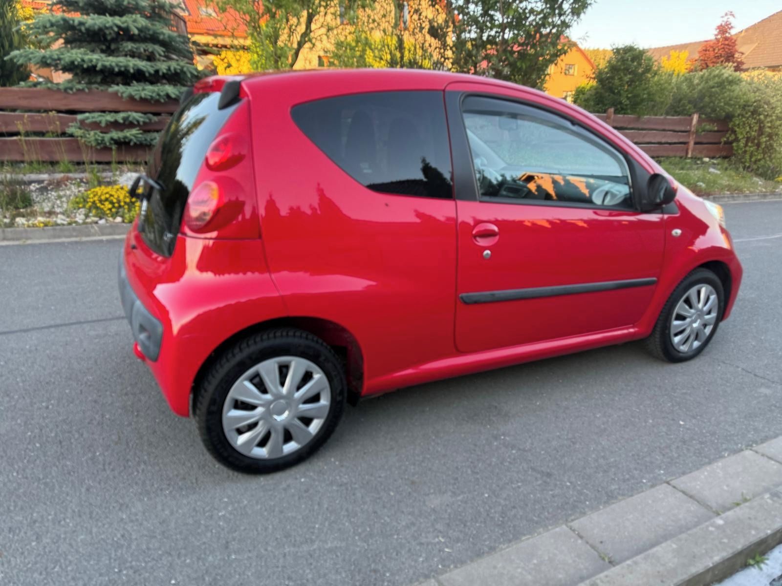 Peugeot 107, AUTOMAT 1.0i 9/2009 po SERVISU - fotka 3