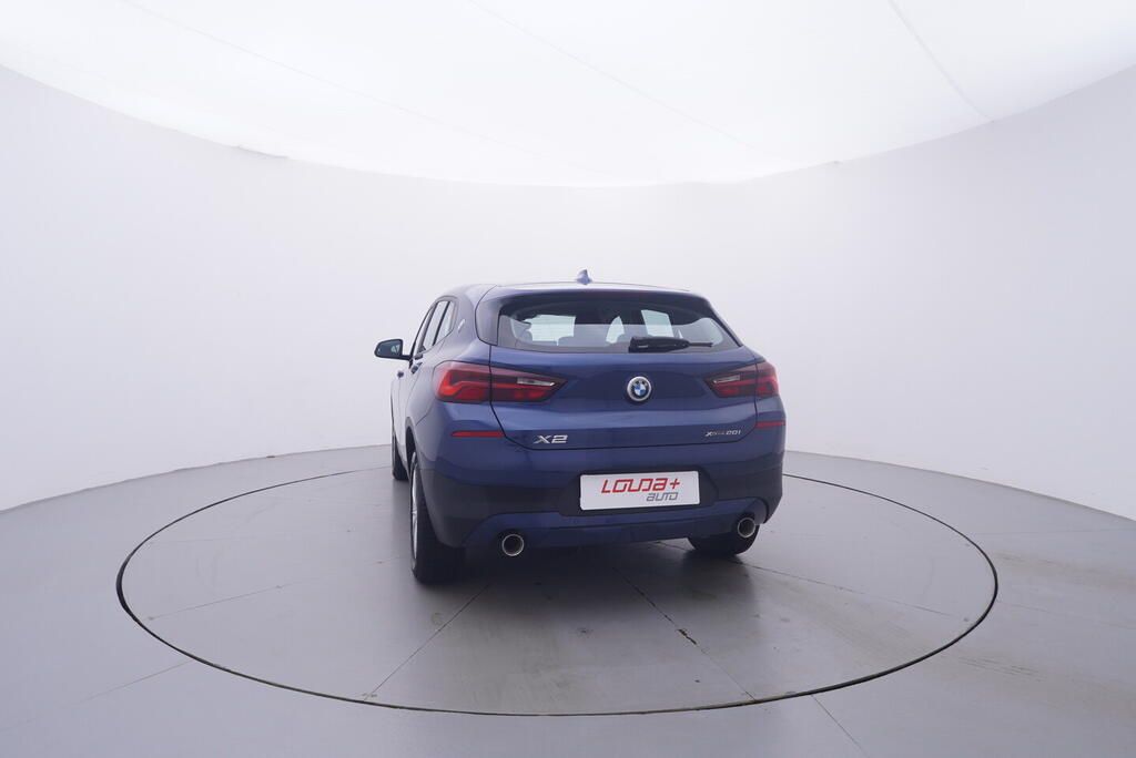 BMW X2, Xdrive 20i AT 2.0 131 kW - fotka 4