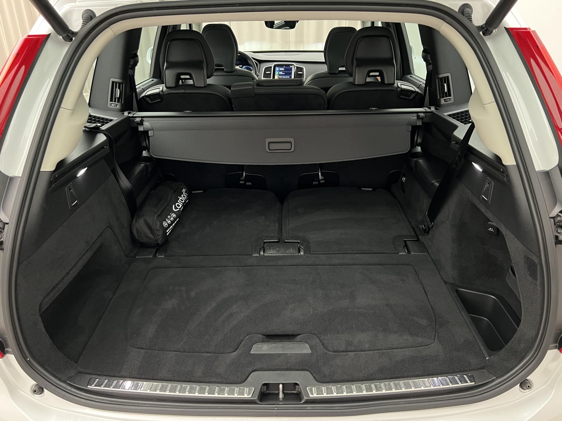 Volvo XC90, T8 AWD INSCRIPTION 7 MÍST AUT - fotka 5