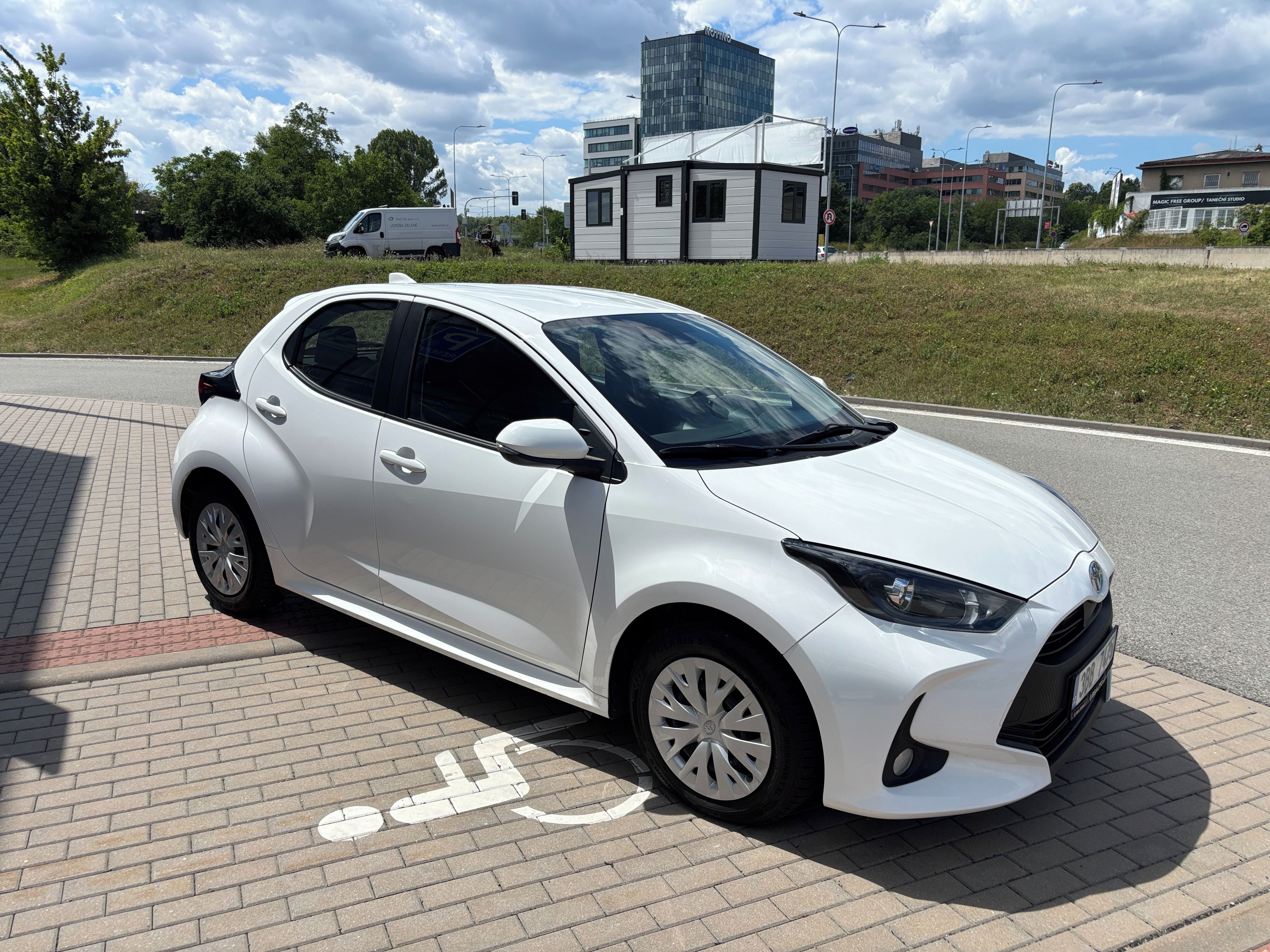 Toyota Yaris, 1.0i 53kW 1Majitel ČR - fotka 5
