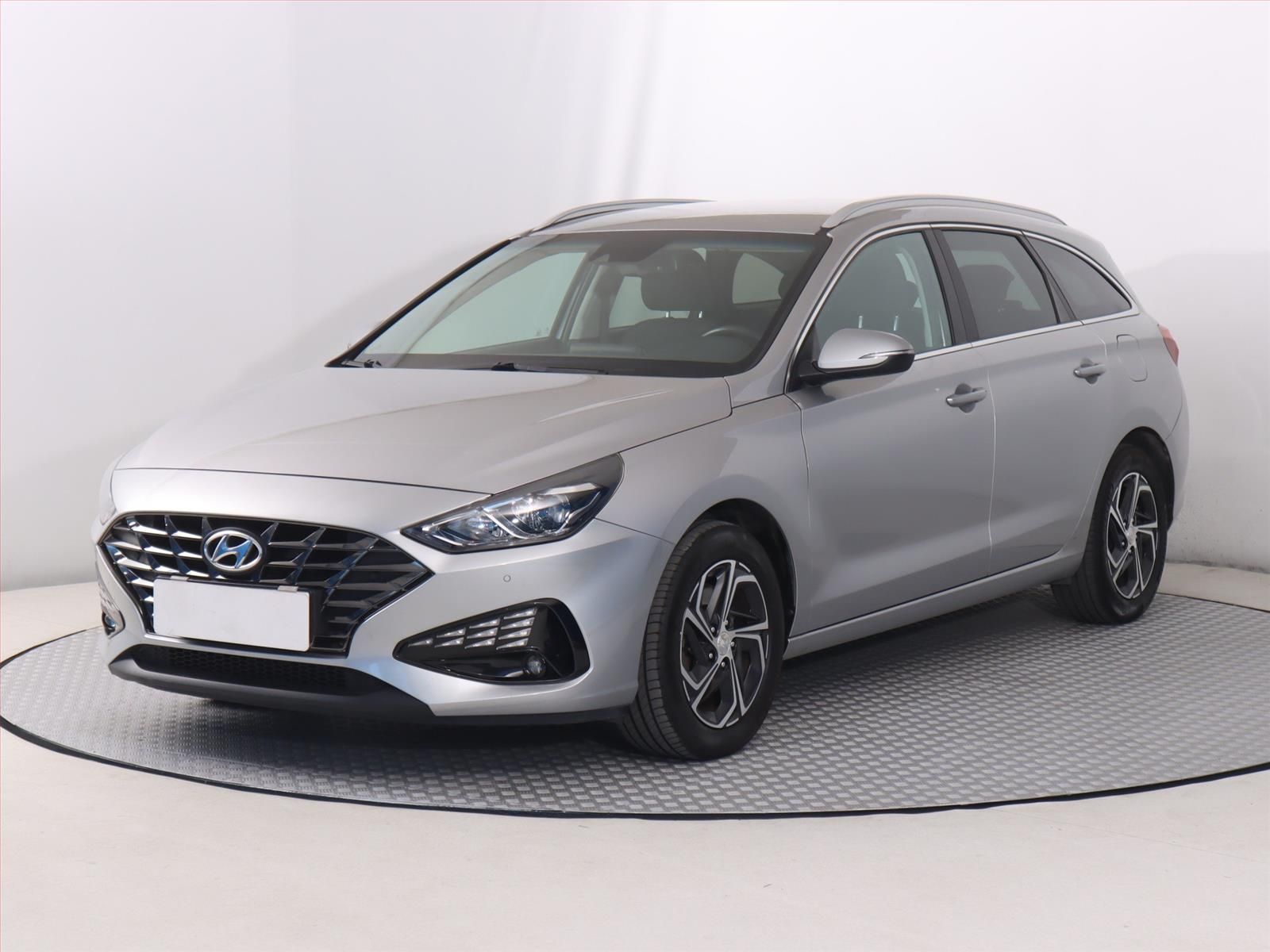 Hyundai i30, 1.5 DPI, Family, Serv.kniha - fotka 2