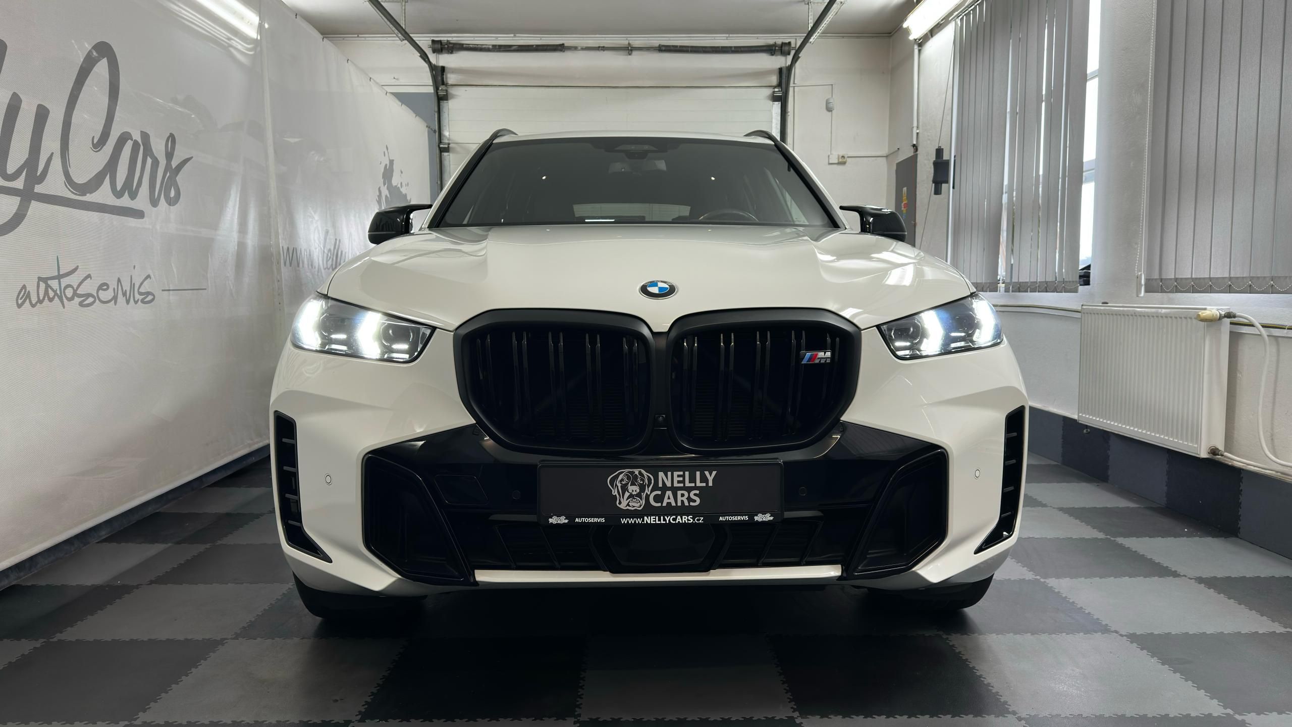 BMW X5, M60i / ZÁRUKA / TOP STAV - fotka 2