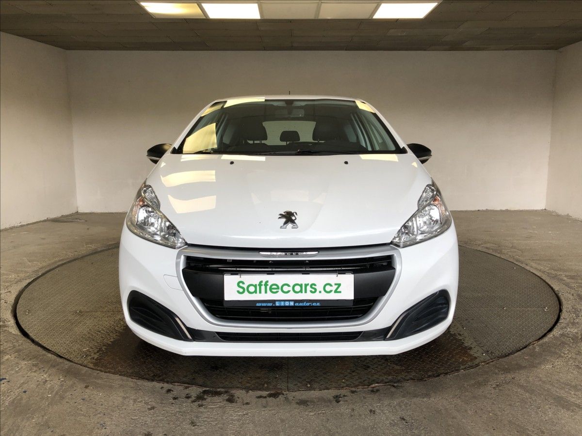 Peugeot 208, 1,2 Pure Tech - fotka 2