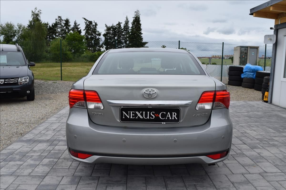 Toyota Avensis, 2,2 D-CAT 130KW NOVÉ V CZ - fotka 6