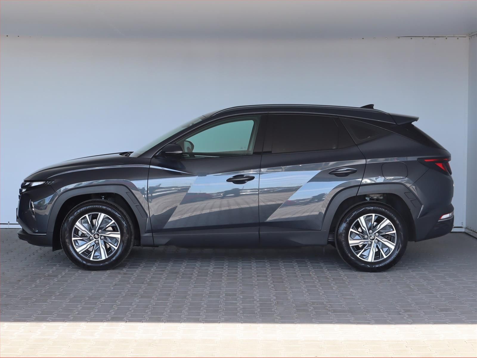 Hyundai Tucson, 1.6 T-GDI, Family, Serv.kniha - fotka 3