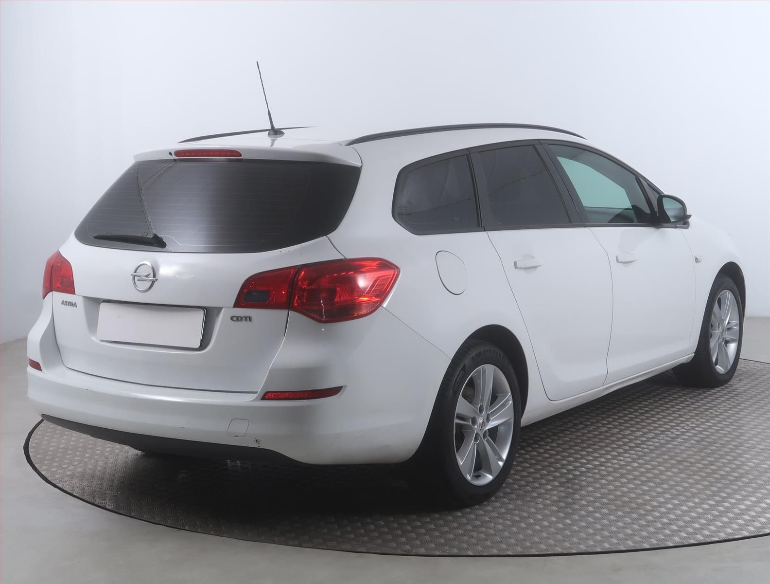 Opel Astra, 1.7 CDTI - fotka 5