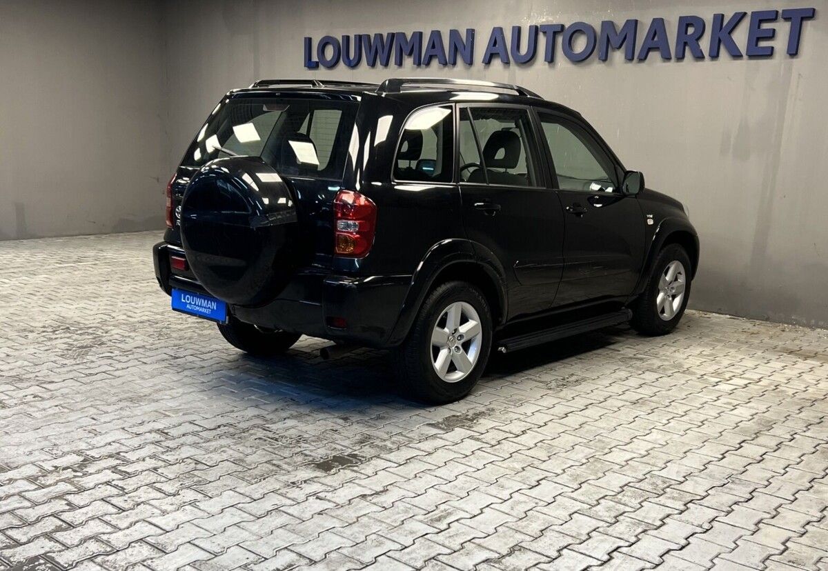 Toyota Rav4, VVT-I 2.0 (4x4 / AWD) - fotka 3