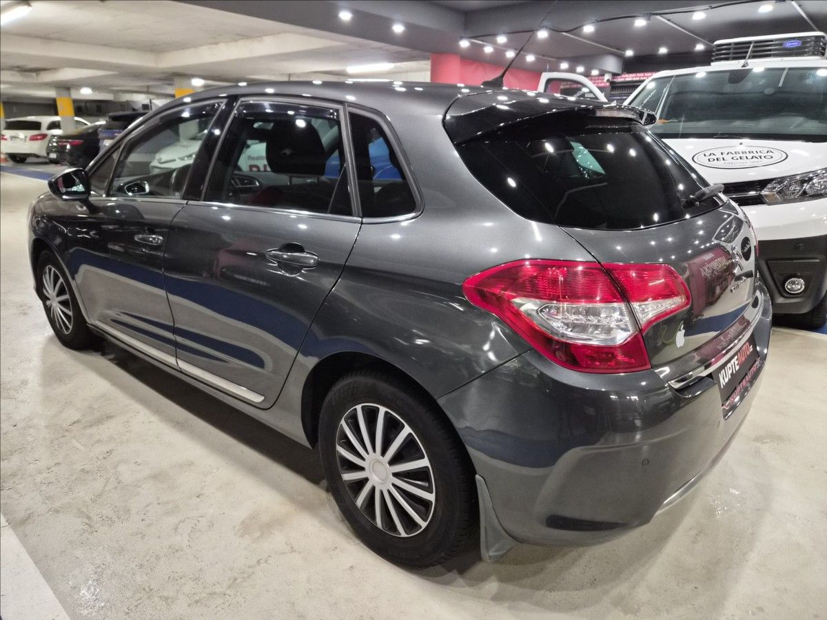 Citroën C4, 1,4 i - fotka 5
