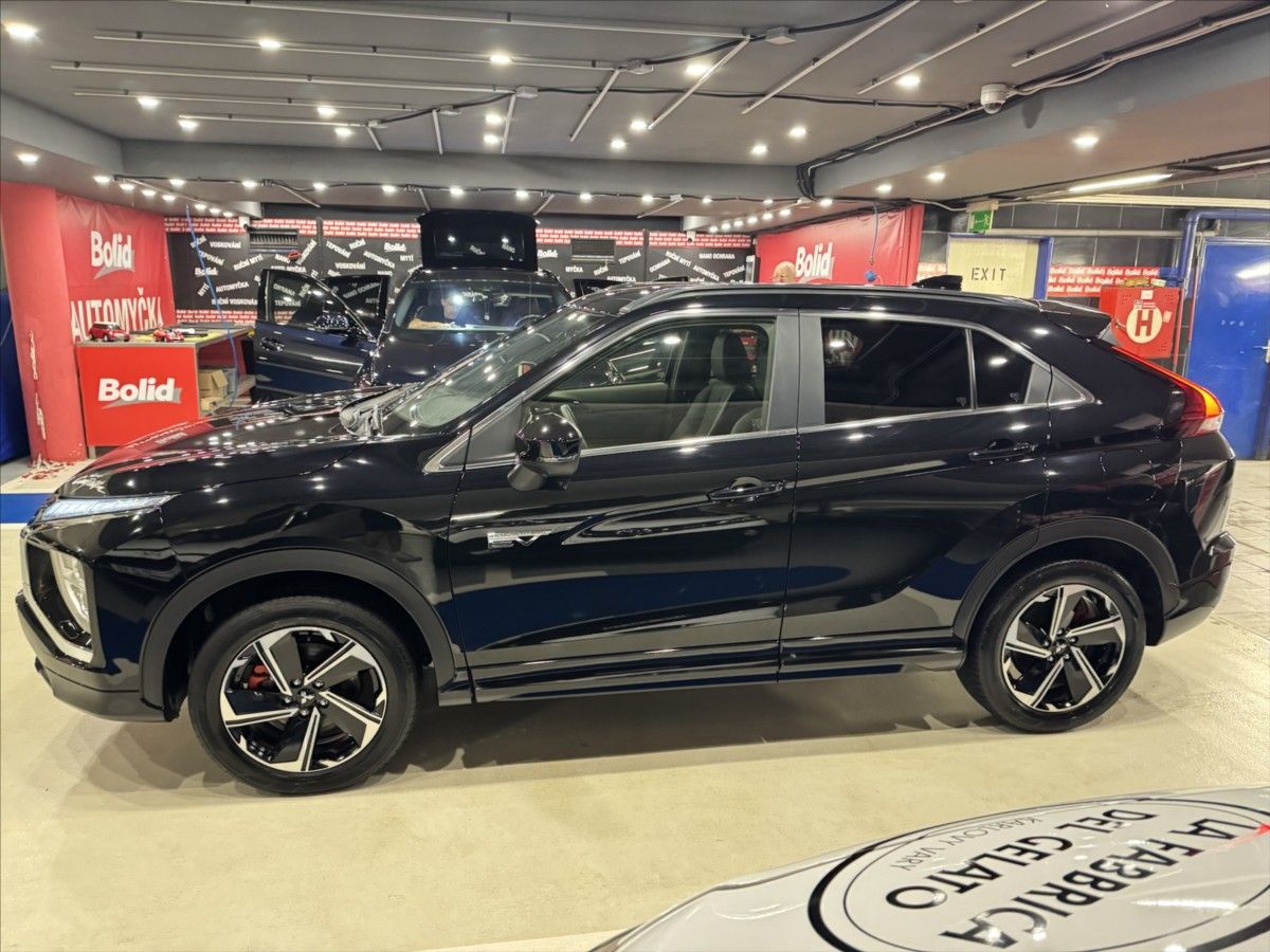 Mitsubishi Eclipse Cross, 2,4 MIVEC+PHEV  INTENSE+ - fotka 2