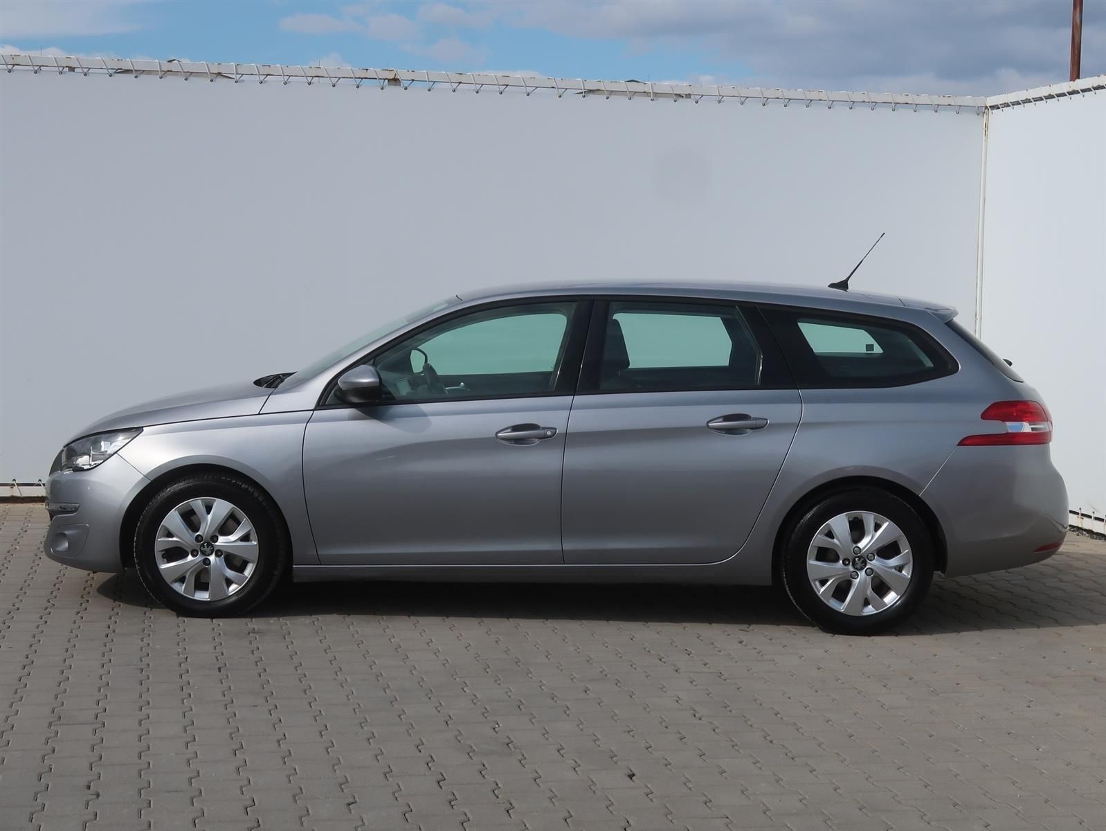 Peugeot 308, 2.0 BlueHDi - fotka 3