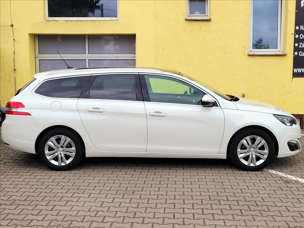 Peugeot 308, 1,6 bHDi SW CZ *SERV.KNÍŽKA* - fotka 5