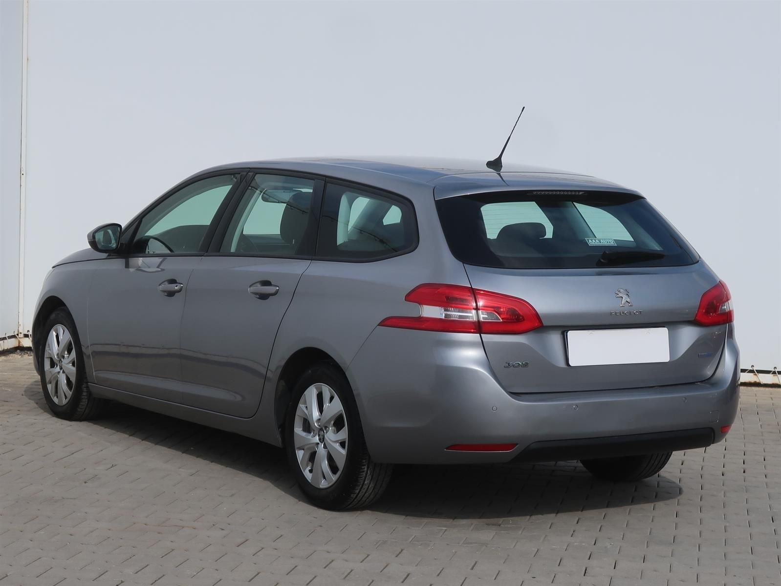 Peugeot 308, 2.0 BlueHDi - fotka 4