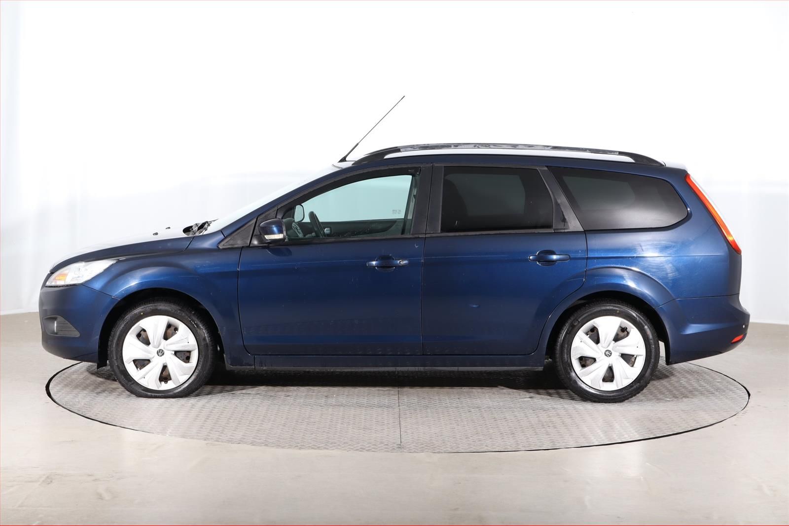 Ford Focus, 1.6 16V, Serv.kniha - fotka 3
