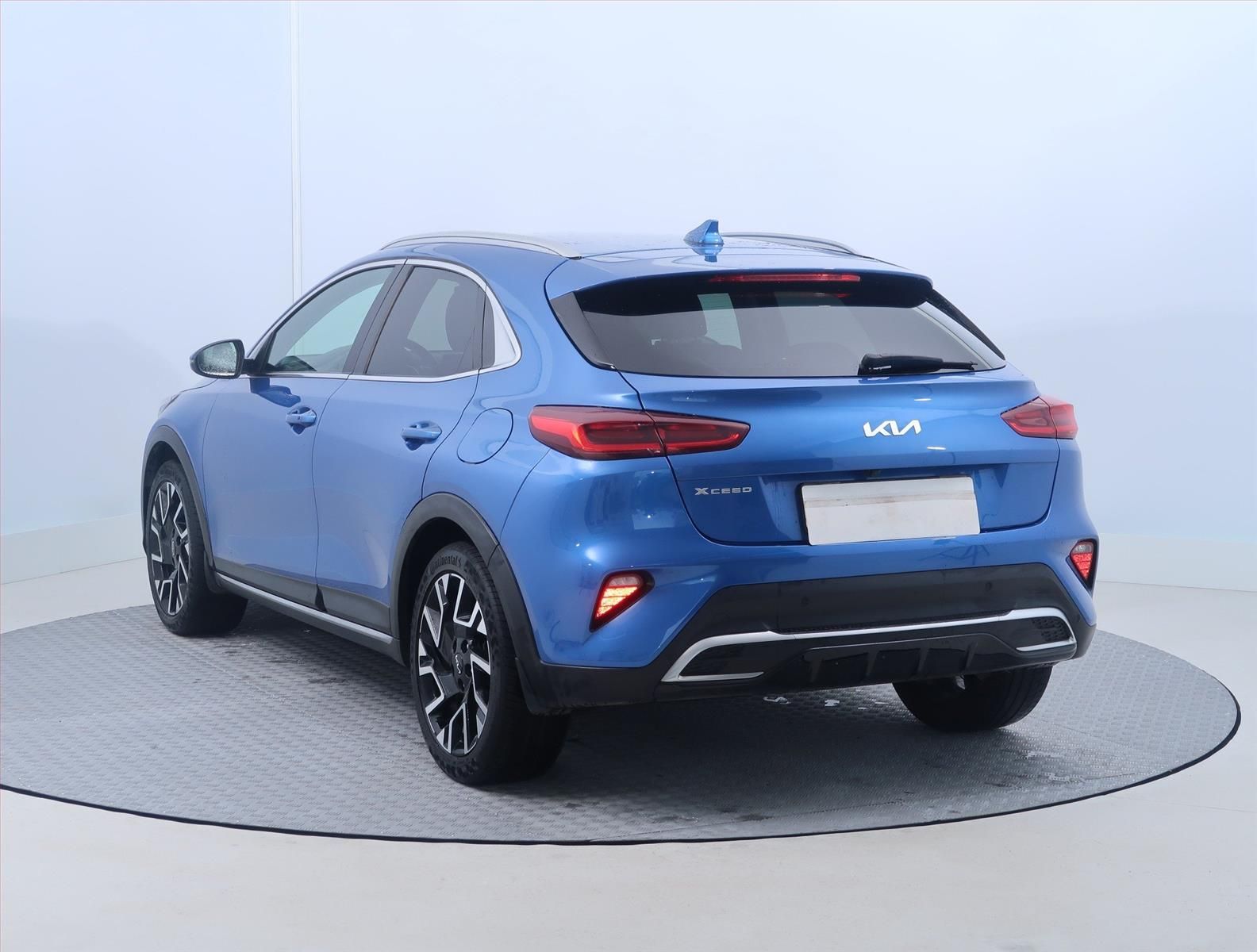 Kia XCee´d, 1.5 T-GDI, Záruka, ČR,1.maj - fotka 4
