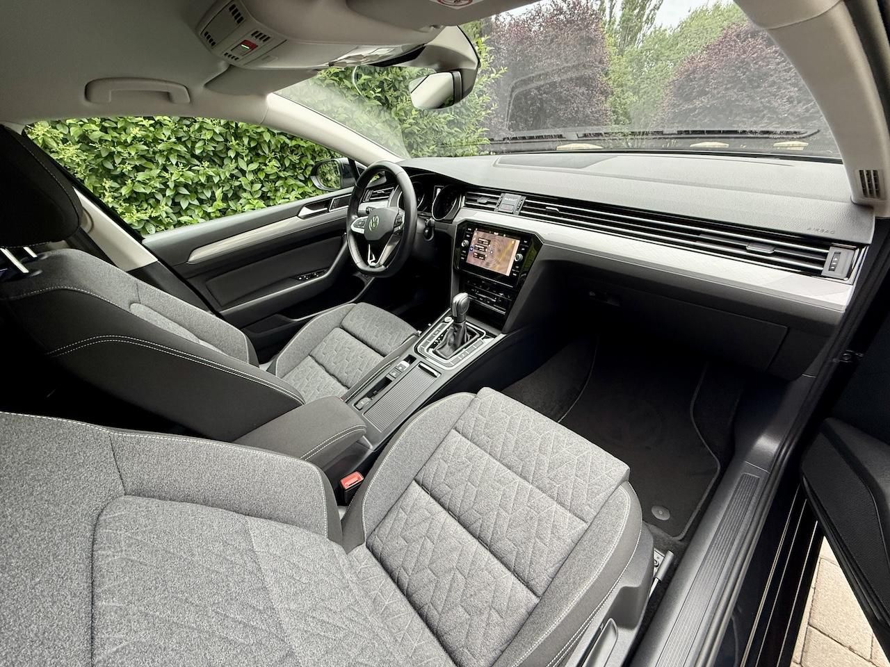 Volkswagen Passat Variant, 2,0TDi 110kW BUSINESS DSG ACC - fotka 4