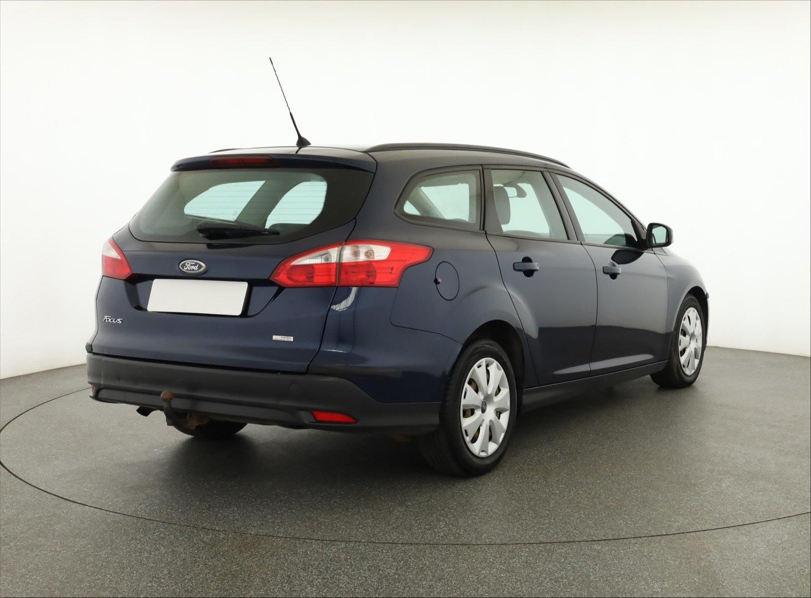 Ford Focus, 1.6 TDCi, Navi, Xenony, Klima - fotka 5
