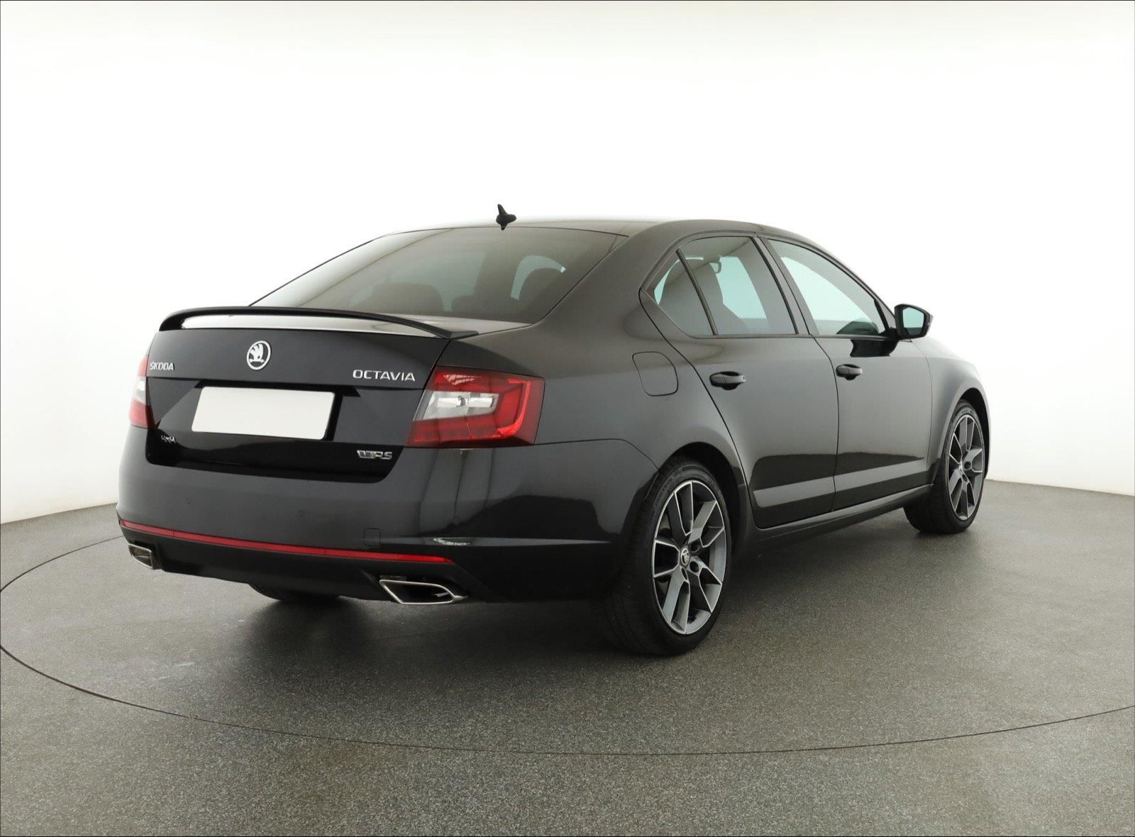 Škoda Octavia, RS 2.0 TDI 4x4 DSG, 4X4 - fotka 5