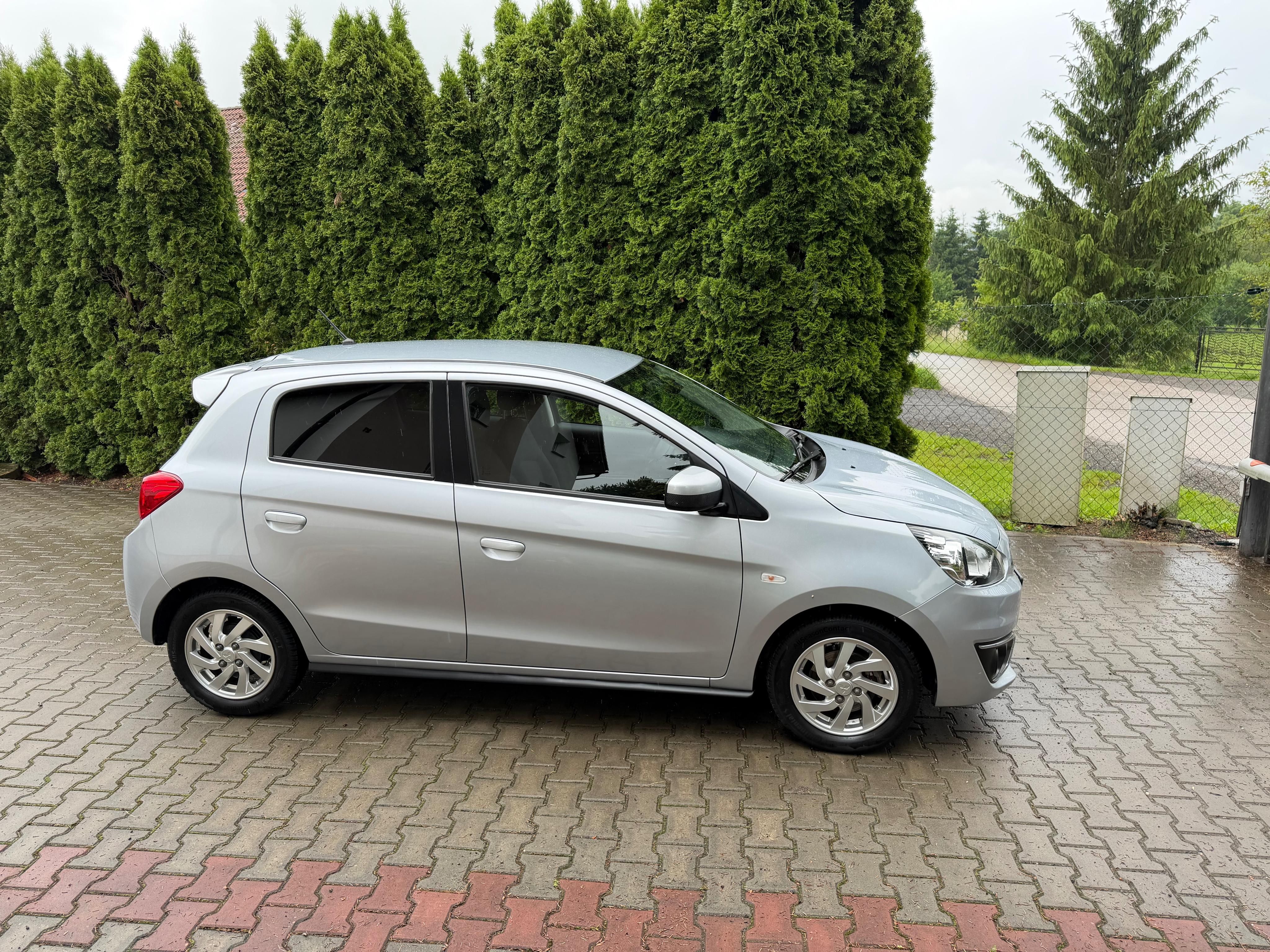 Mitsubishi Space Star, 1,2 Intro naj:24000km top stav - fotka 2