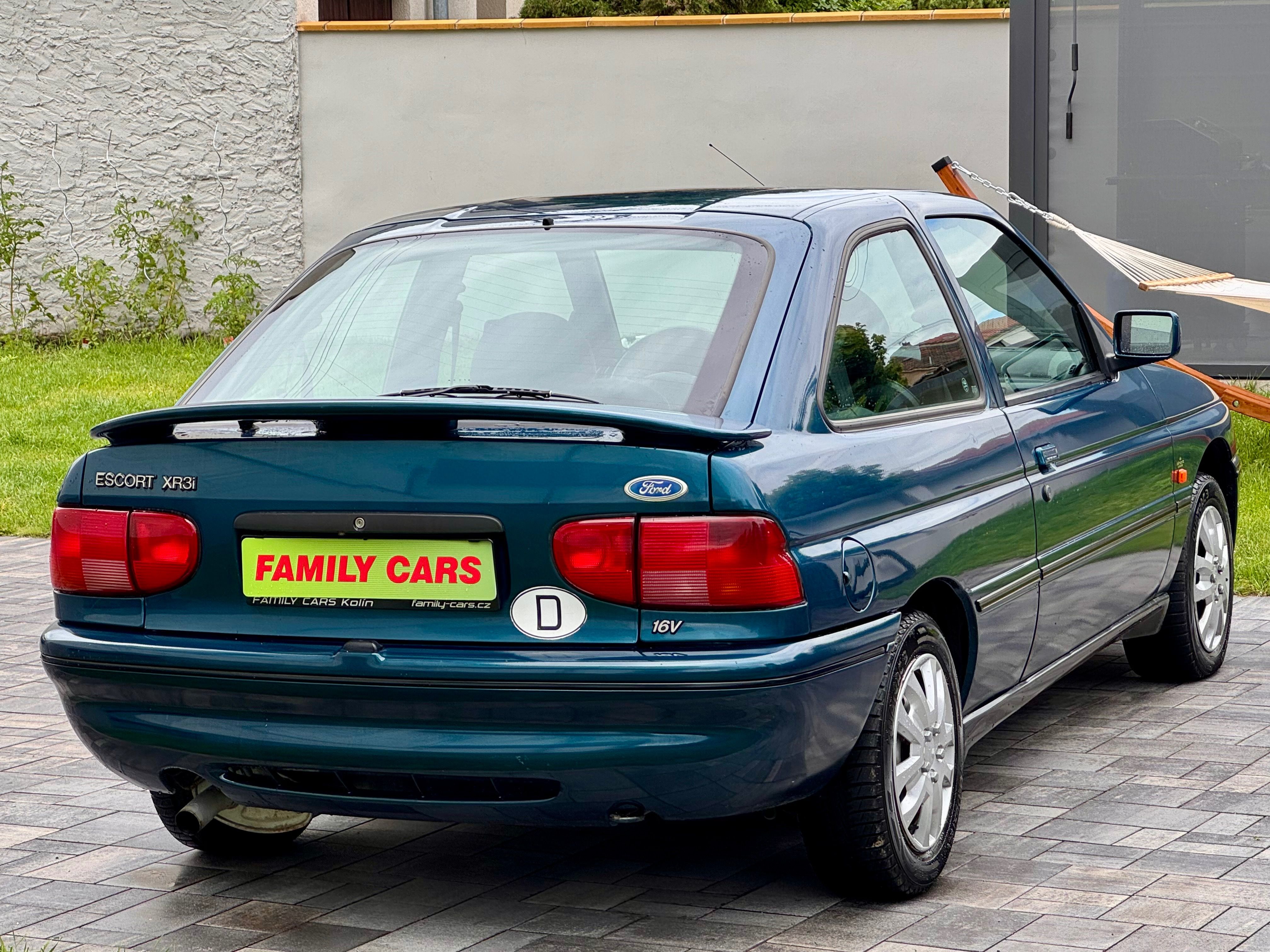 Ford Escort, 1.8,XR3i,1.MAJITEL,ŠÍBR - fotka 6