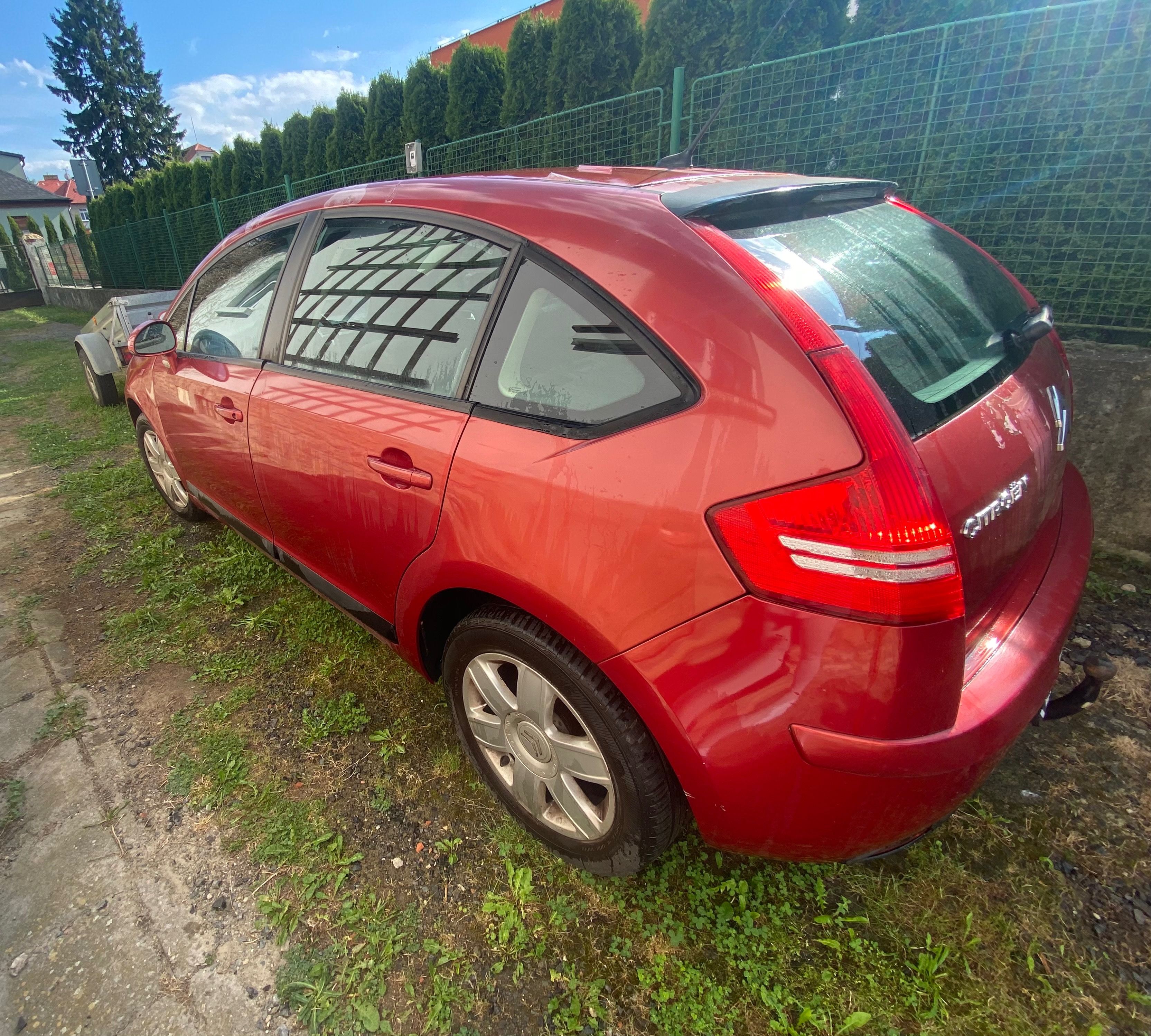 Citroën C4, 1,6 TDI, servisováno - fotka 4