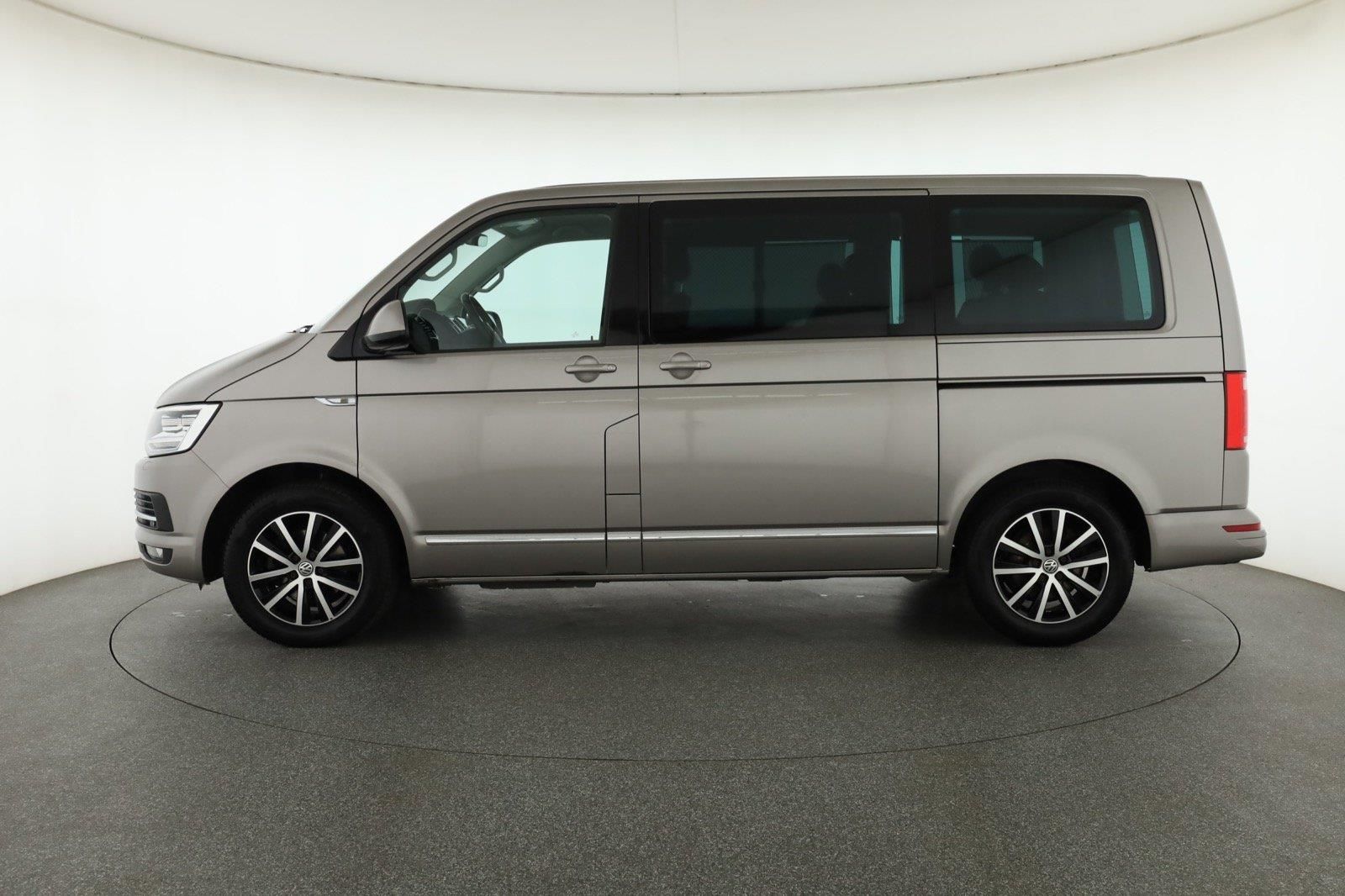 Volkswagen Multivan, 2.0 TDI, Highline, 7 míst, KR - fotka 3