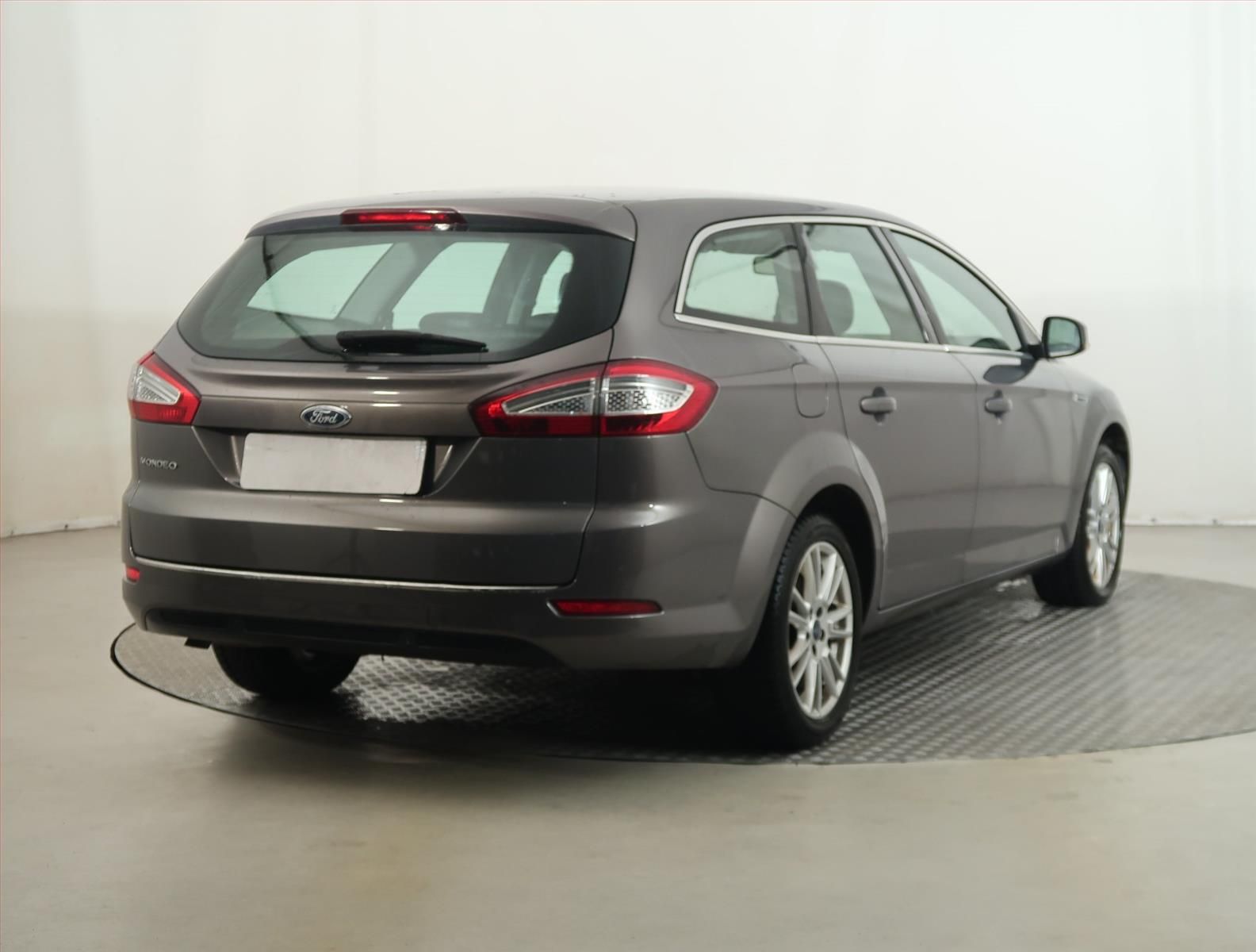 Ford Mondeo, 2.0 TDCi, Serv.kniha, Navi - fotka 5
