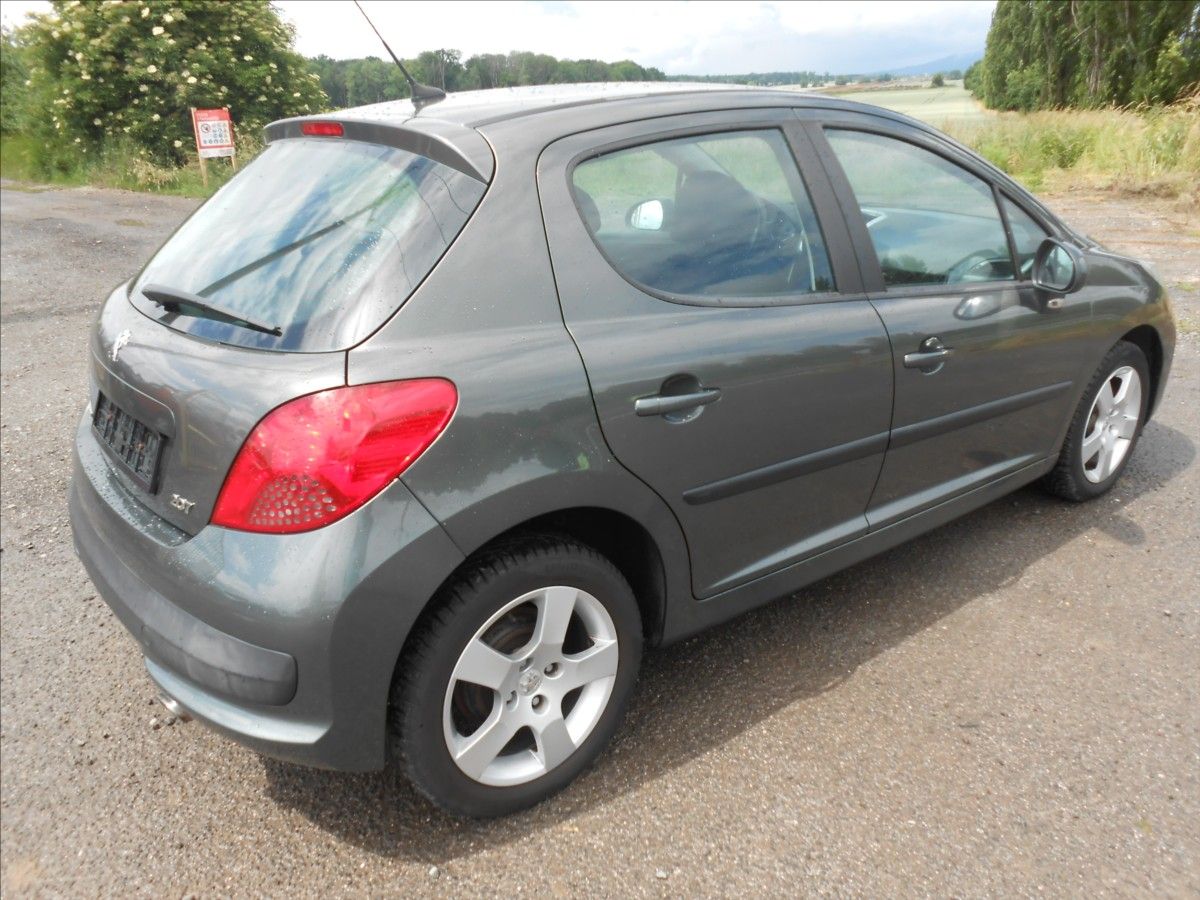 Peugeot 207, 1,4 i 16V KLIMA SERVISKA - fotka 3