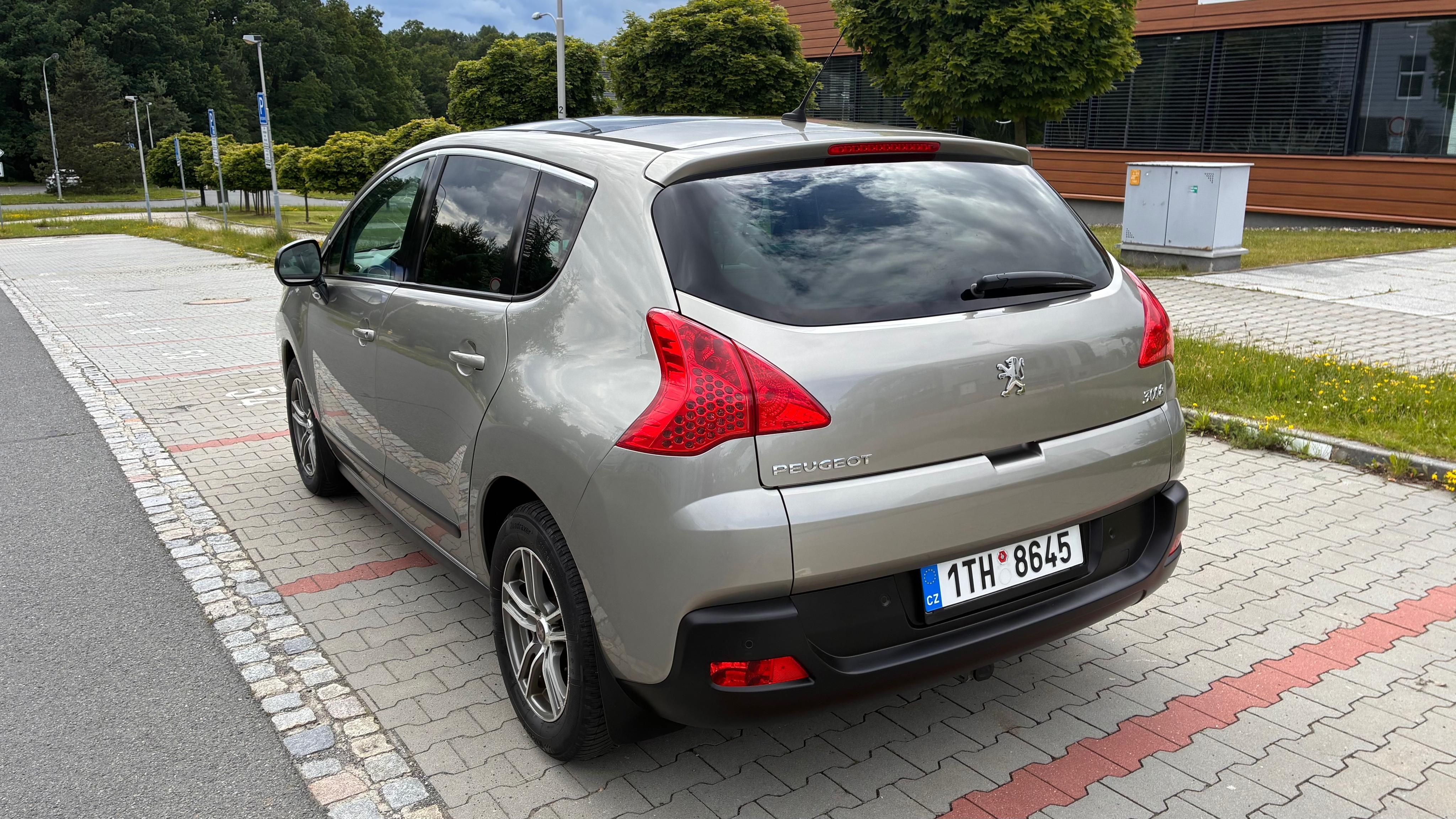 Peugeot 3008, 1,6HDi 82kW novaSTK servisovan - fotka 4