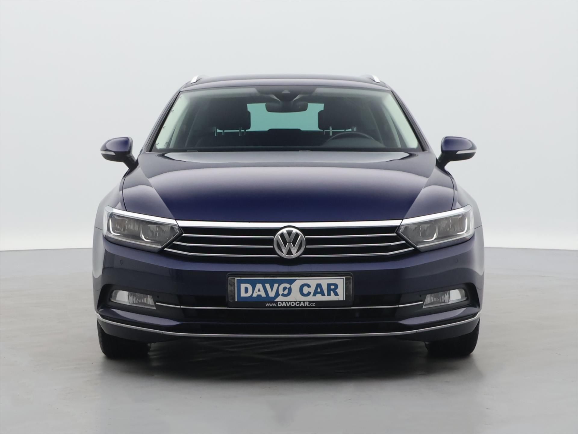 Volkswagen Passat Variant, 2,0 TDI 110kW DSG Highline LED - fotka 2