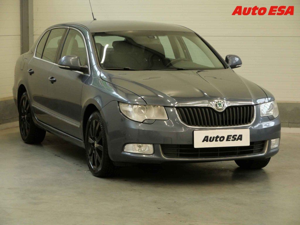 Škoda Superb, 2.0 TDi,xenon,autoAC