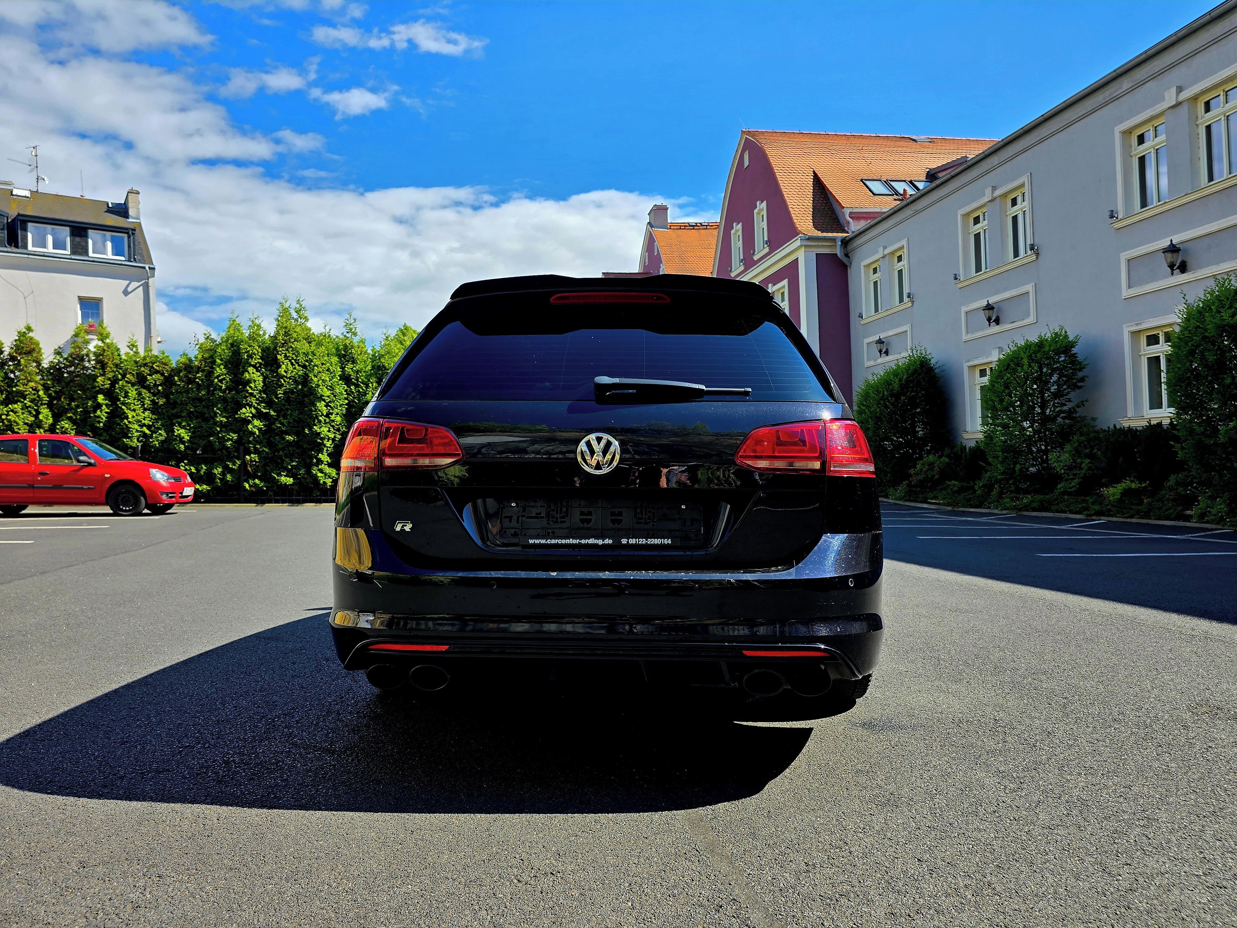 Volkswagen Golf, R - 221kW, Pano, DYNAUDIO - fotka 5