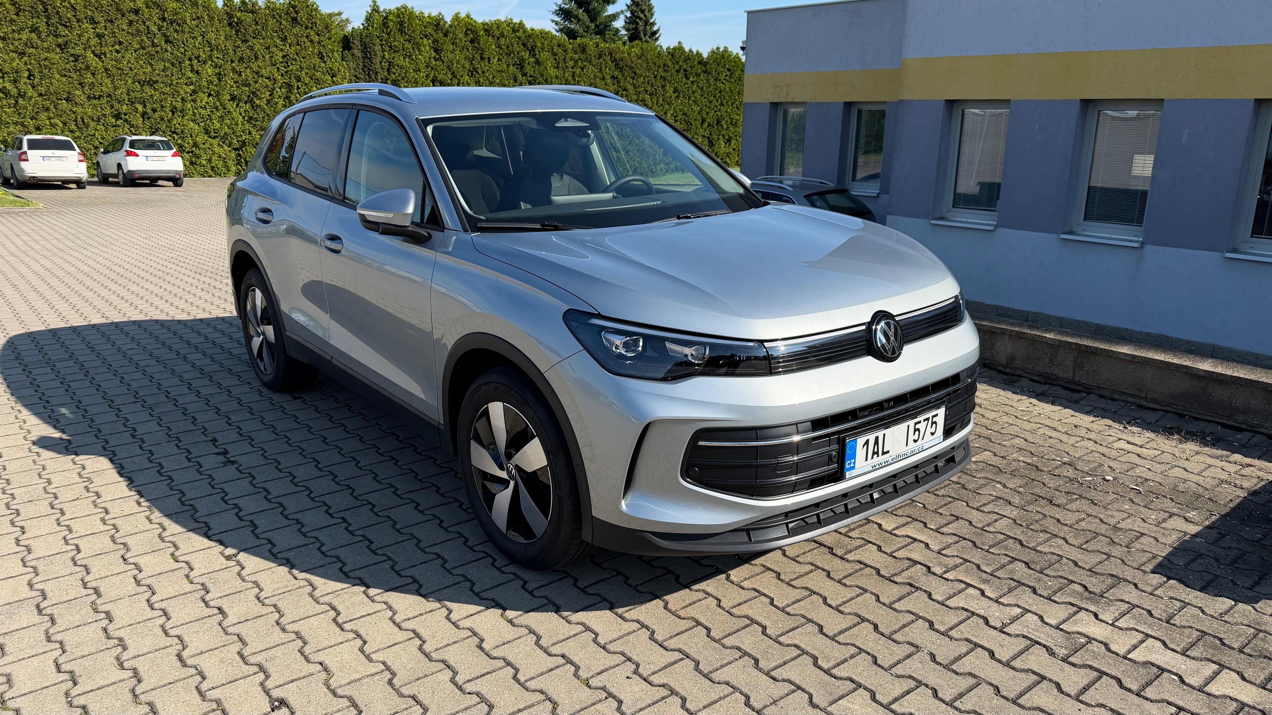 Volkswagen Tiguan, VW Tiguan 1,5 eTSI, zár. 5 let - fotka 3