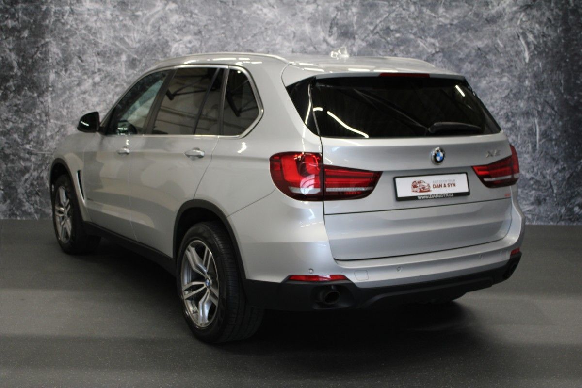 BMW X5, 2,0 xDrive25d Steptronic 7míst - fotka 3