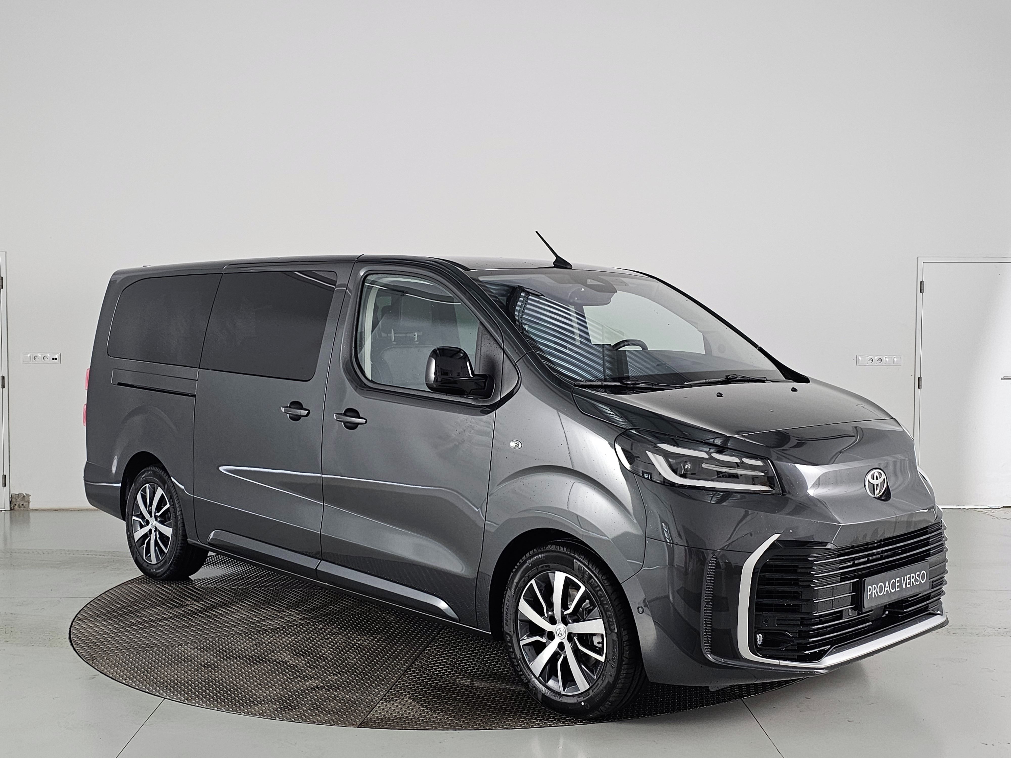 Toyota Proace Verso, L2, 2.2D, 180k 8AT VIP 7S - fotka 2