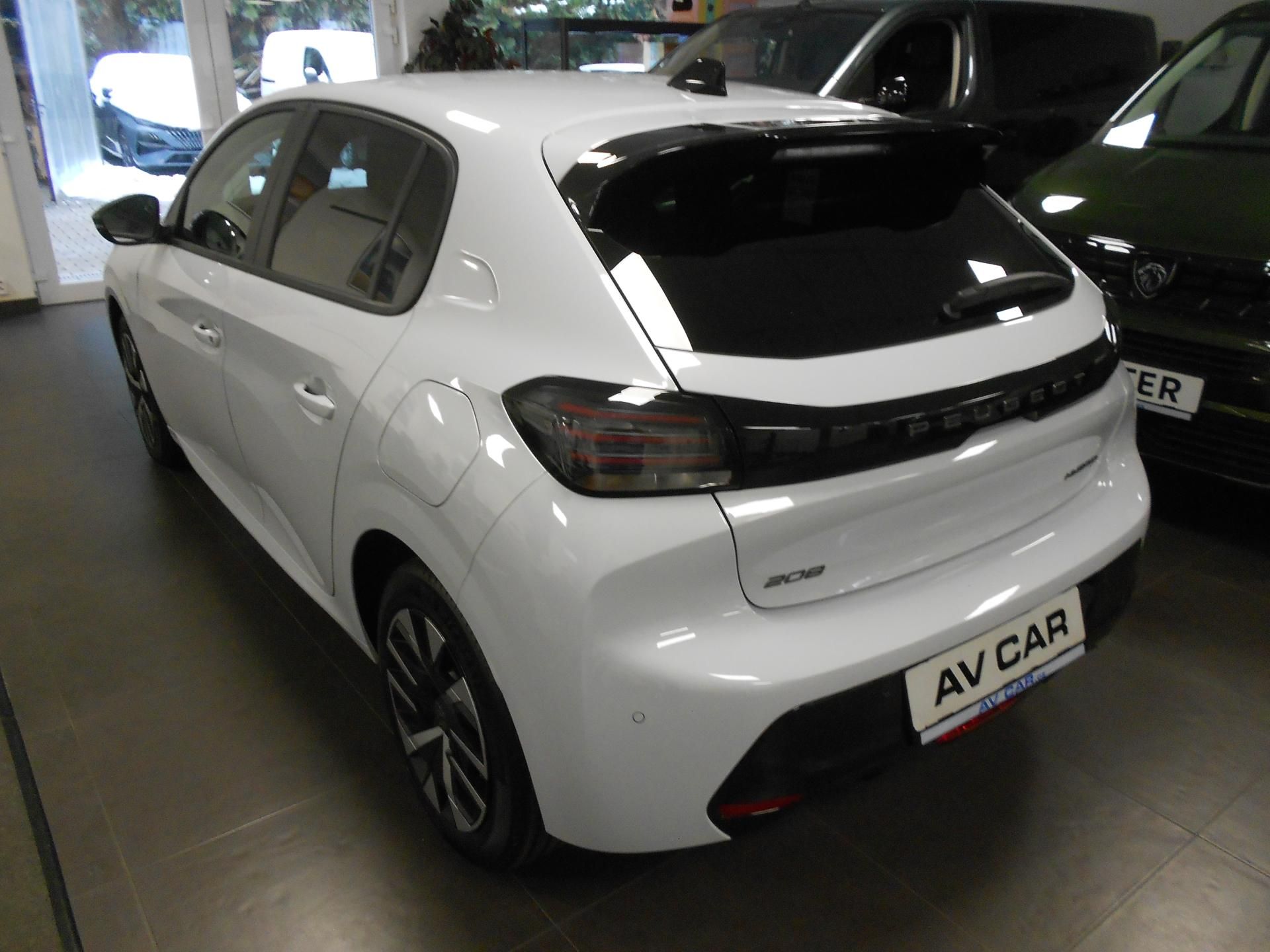Peugeot 208, ALLURE El. 115 kW 51KWh - fotka 2