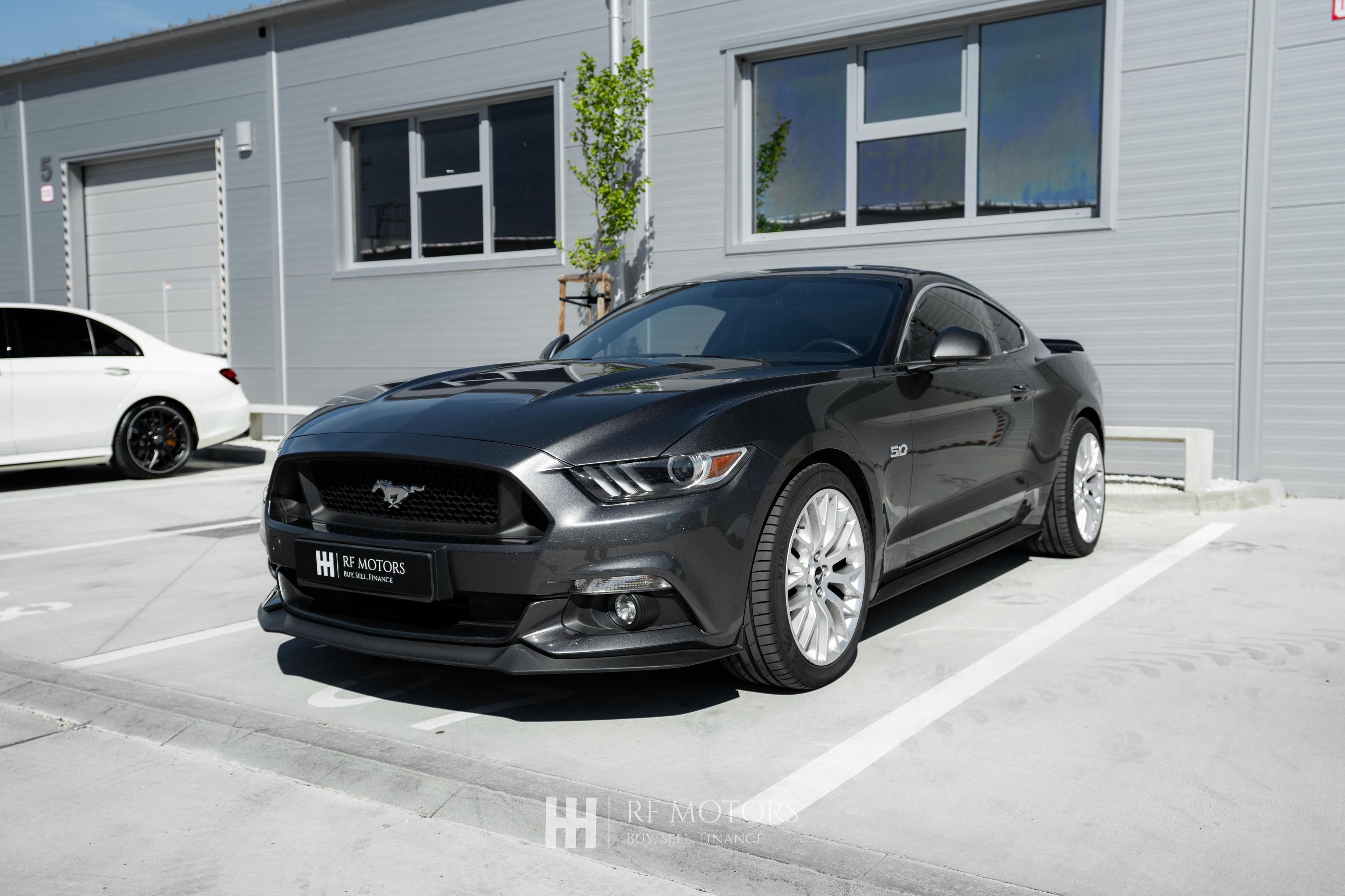 Ford Mustang - fotka 3