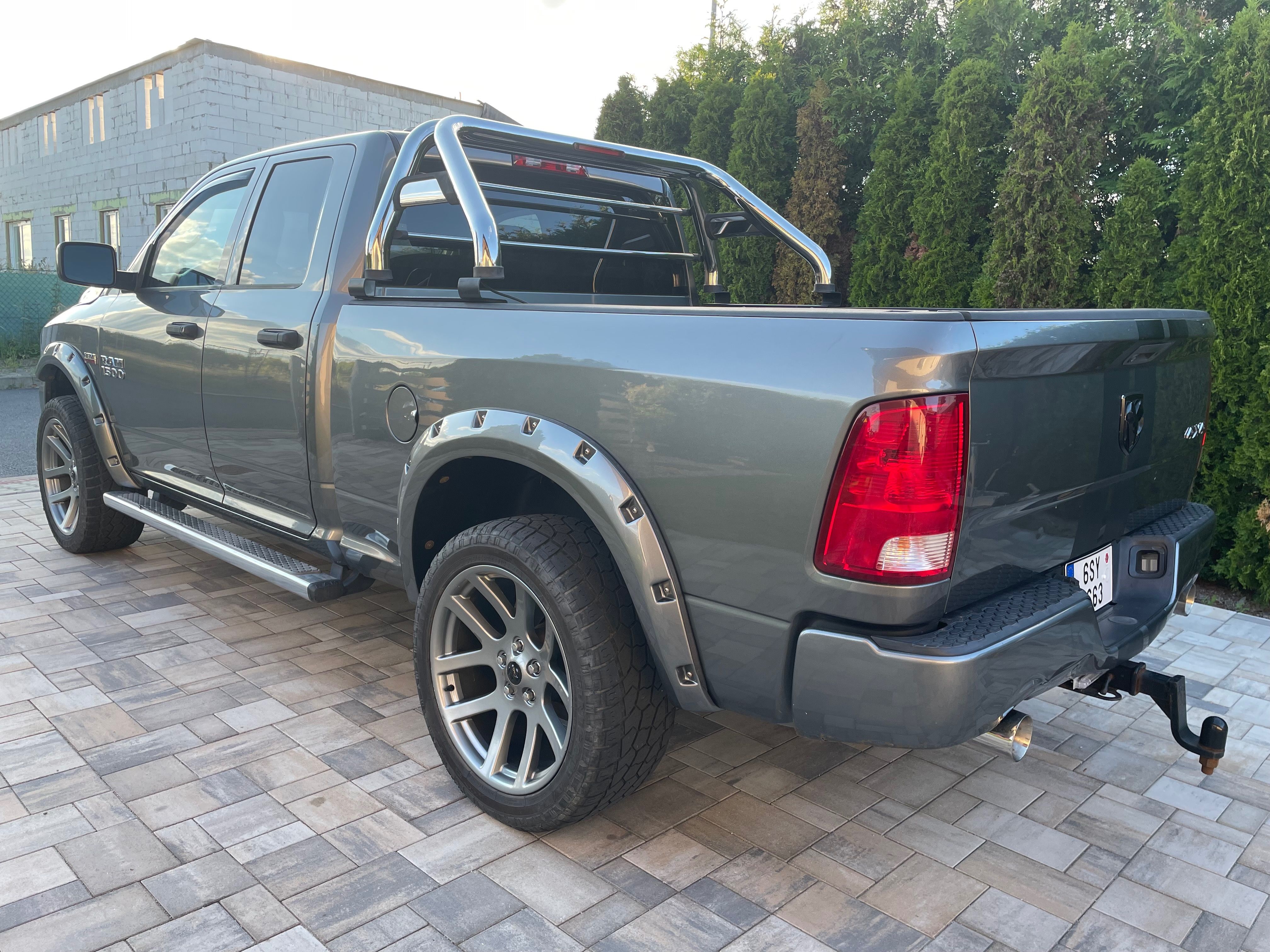 Dodge Ram, 1500 5,7 4x4 LPG Prins 6míst - fotka 5