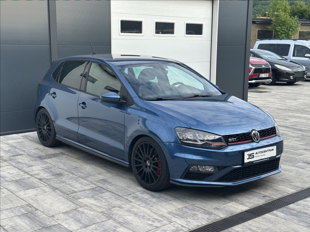 Volkswagen Polo, 1,8 TSI 192PS  GTI DSG - fotka 5