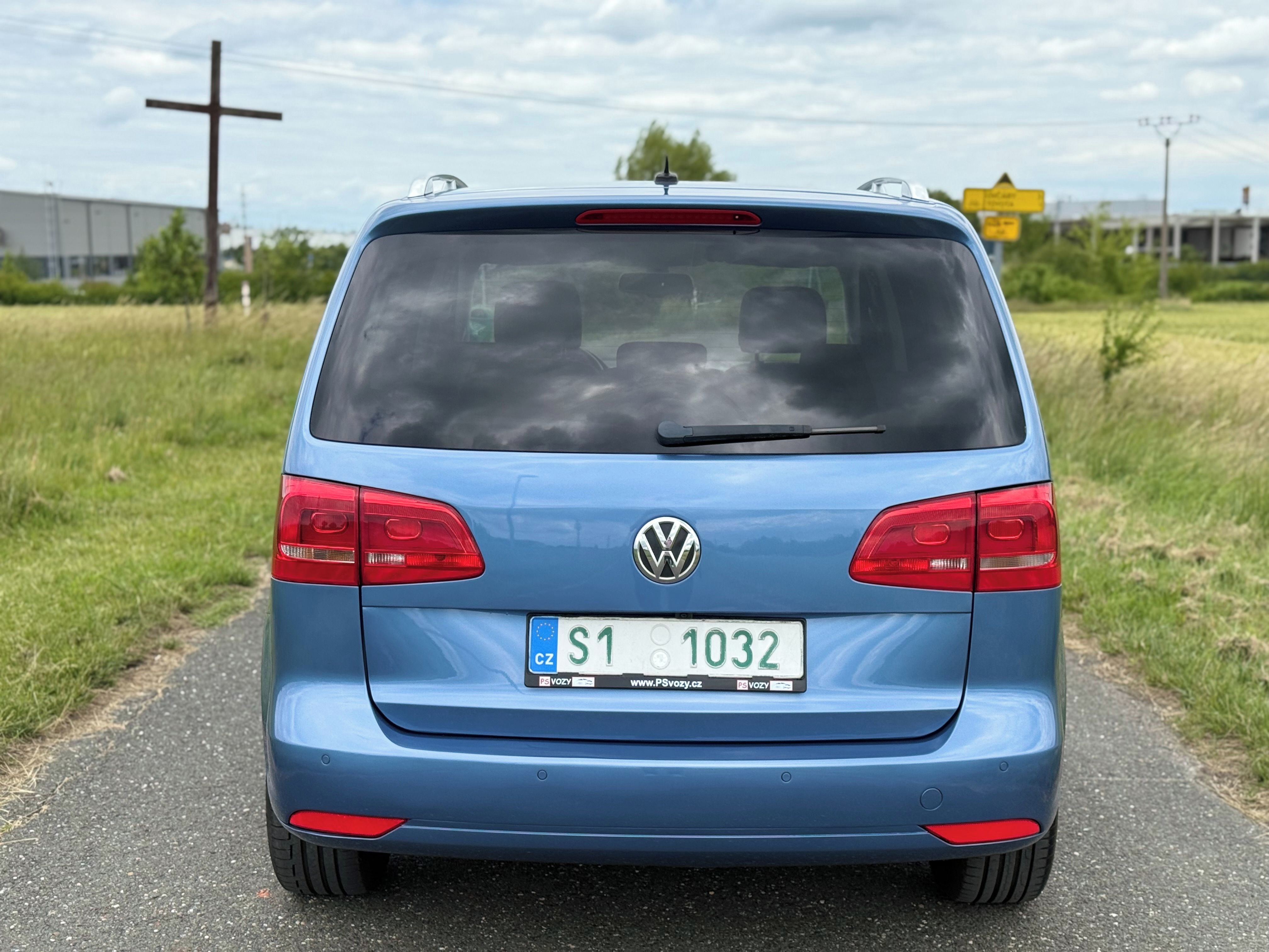 Volkswagen Touran, 1.2 TSI, plná historie, kamera - fotka 3