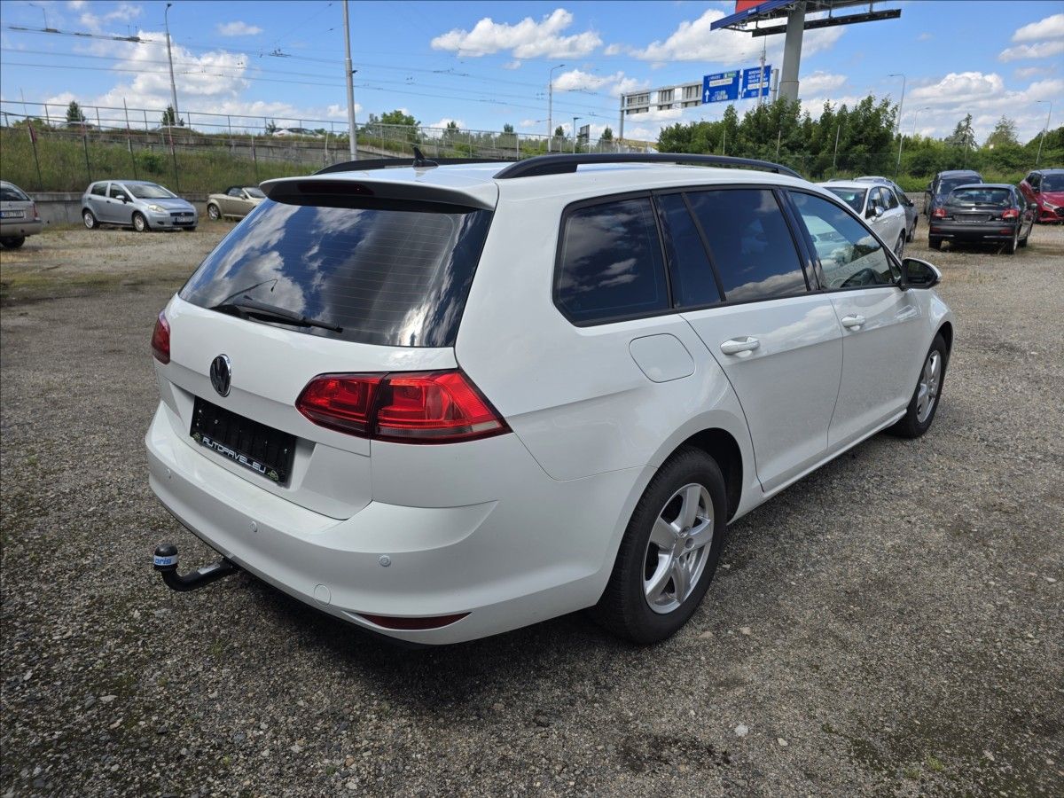 Volkswagen Golf, 1,6 TDi 77kw DSG ,tažné navi, - fotka 5