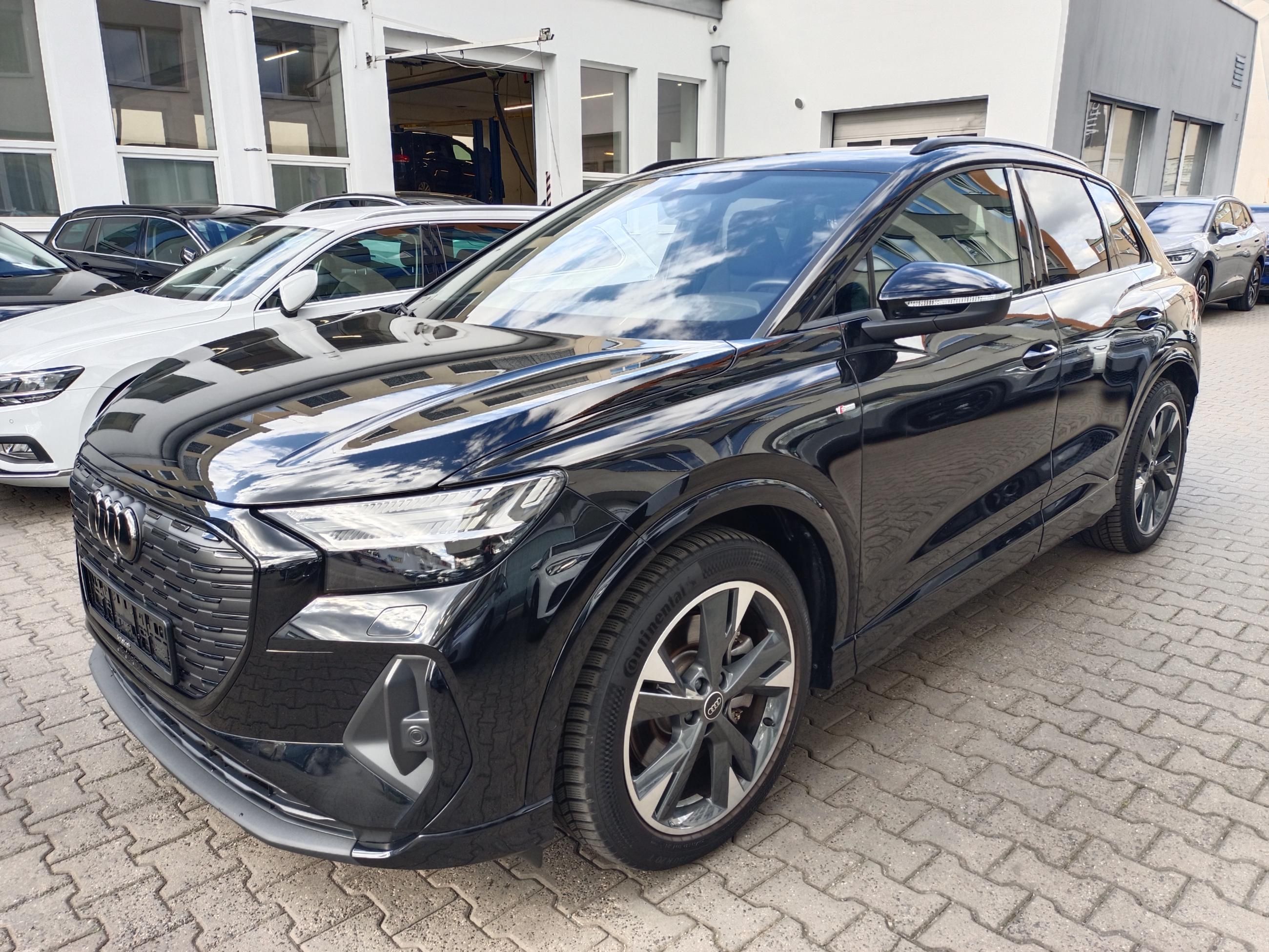 Audi Q4 e-tron, e-tron 45 150kW 82kWh S-Line - fotka 4