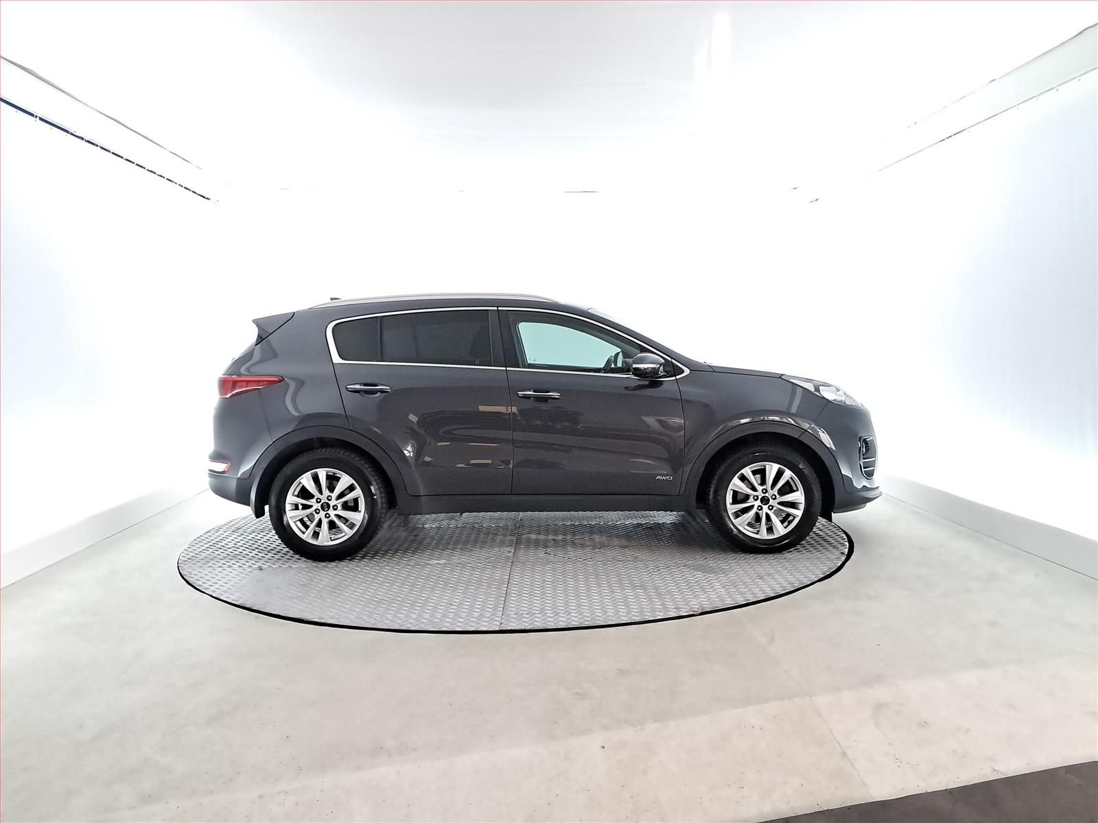 Kia Sportage, 2.0 CRDi, 4X4, Serv.kniha - fotka 6