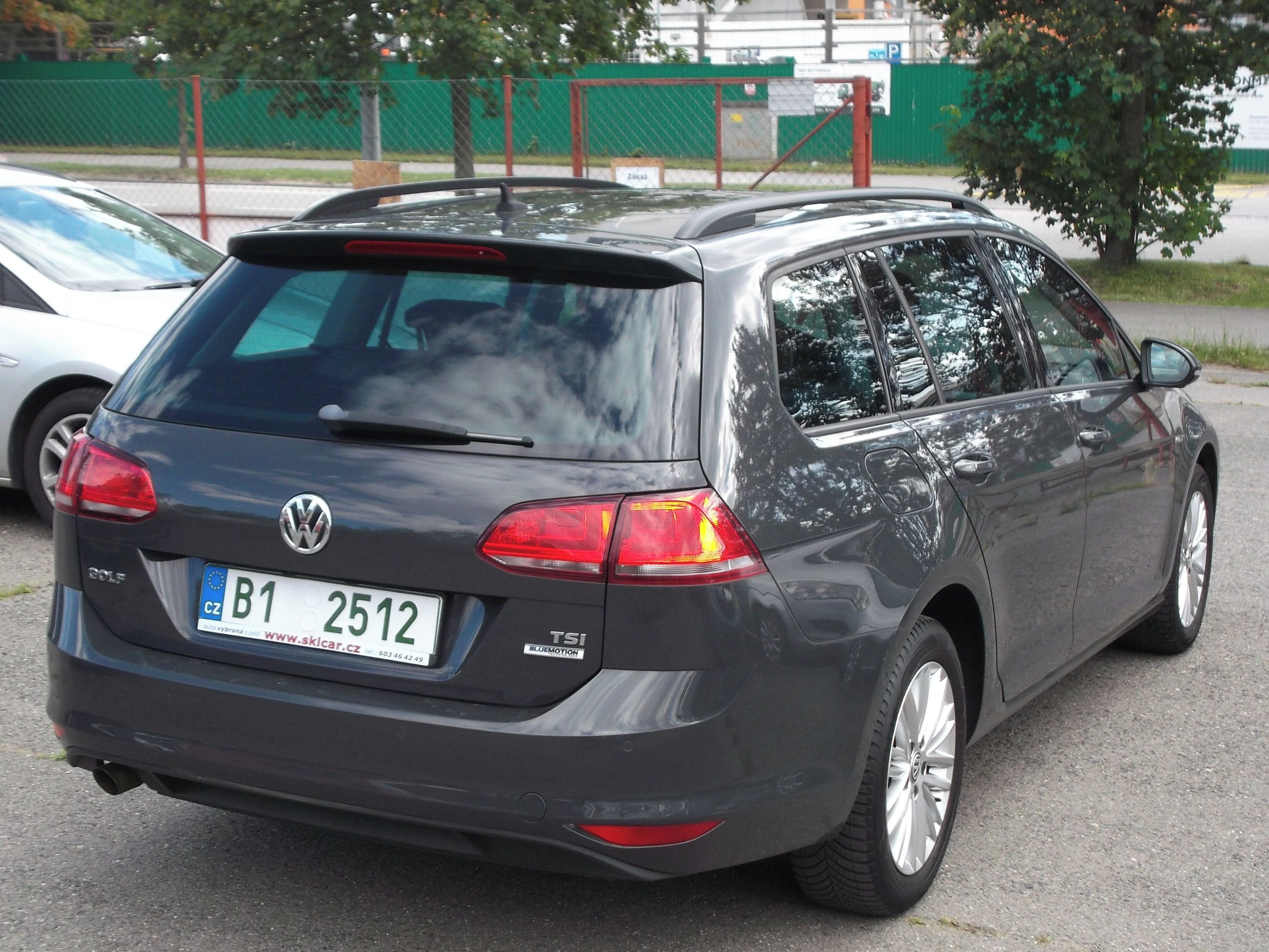 Volkswagen Golf, 1,2Tsi CUP,kompl.serv.historie - fotka 4