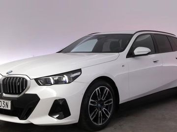 eDrive40 Touring SoH 96% Tažné